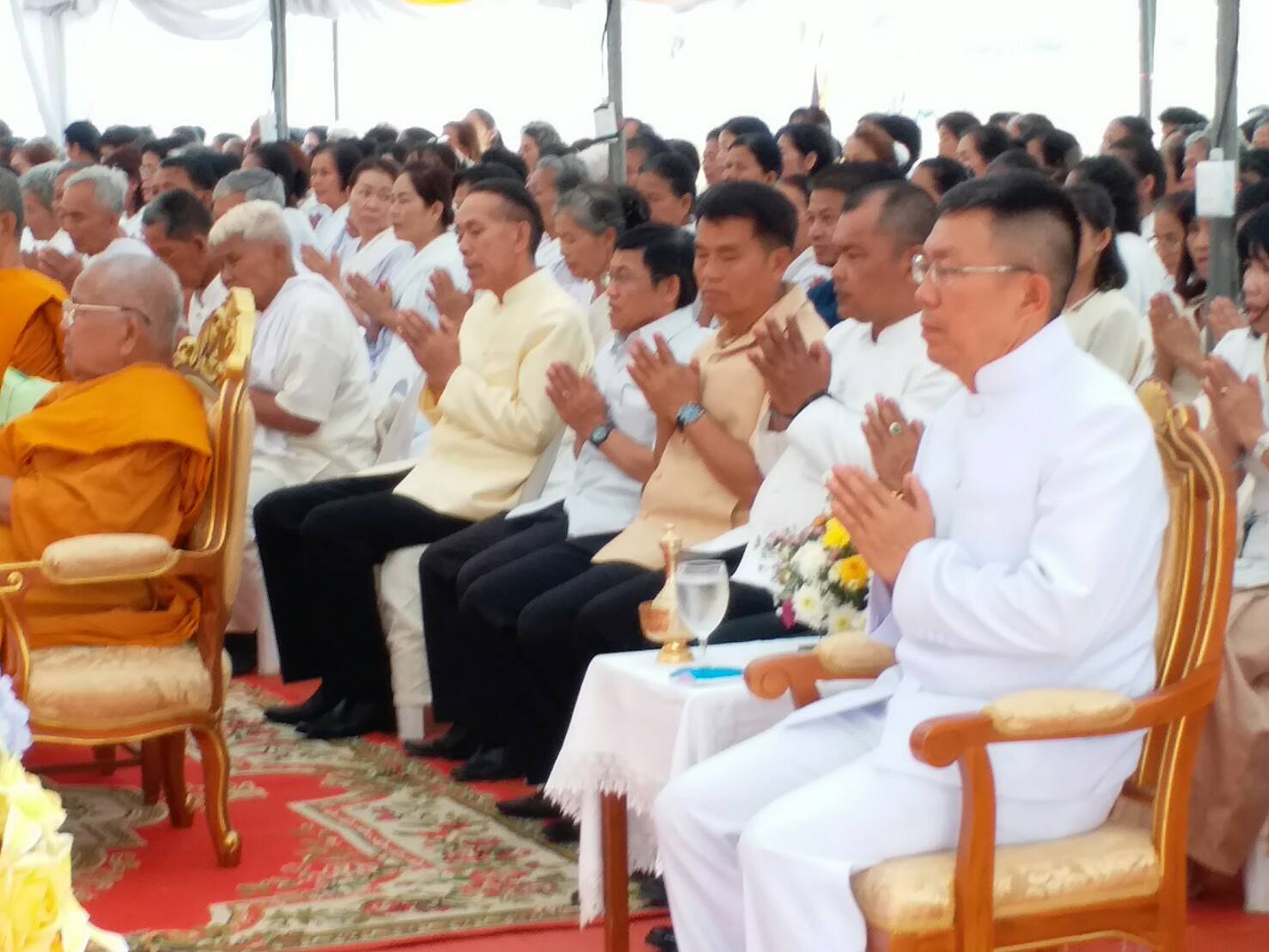 พัฒนาการจังหวัดขอนแก่น ร่วมพีธีเจริญพระพุทธมนต์ถวายพระพรชัยมงคลสมเด็จพระเจ้าอยู่หัวฯ และสมเด็จพระนางเจ้าสิริกิติ์ พระบรมาชินีนาถ ในรัชกาลที่ 9