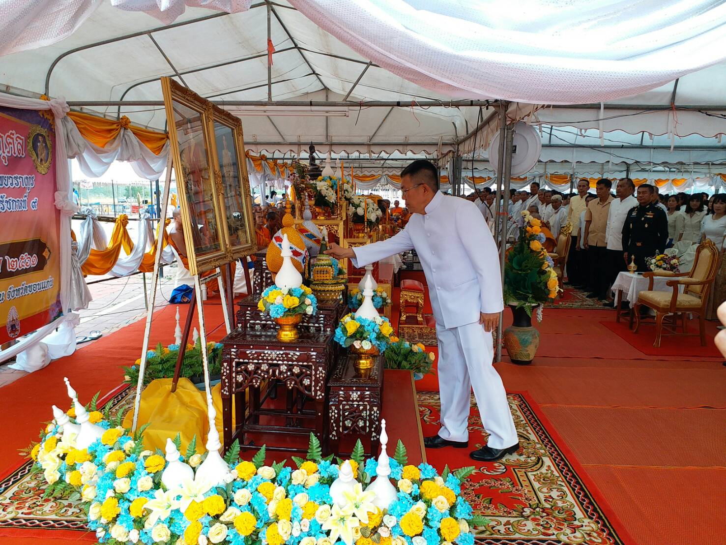 พัฒนาการจังหวัดขอนแก่น ร่วมพีธีเจริญพระพุทธมนต์ถวายพระพรชัยมงคลสมเด็จพระเจ้าอยู่หัวฯ และสมเด็จพระนางเจ้าสิริกิติ์ พระบรมาชินีนาถ ในรัชกาลที่ 9
