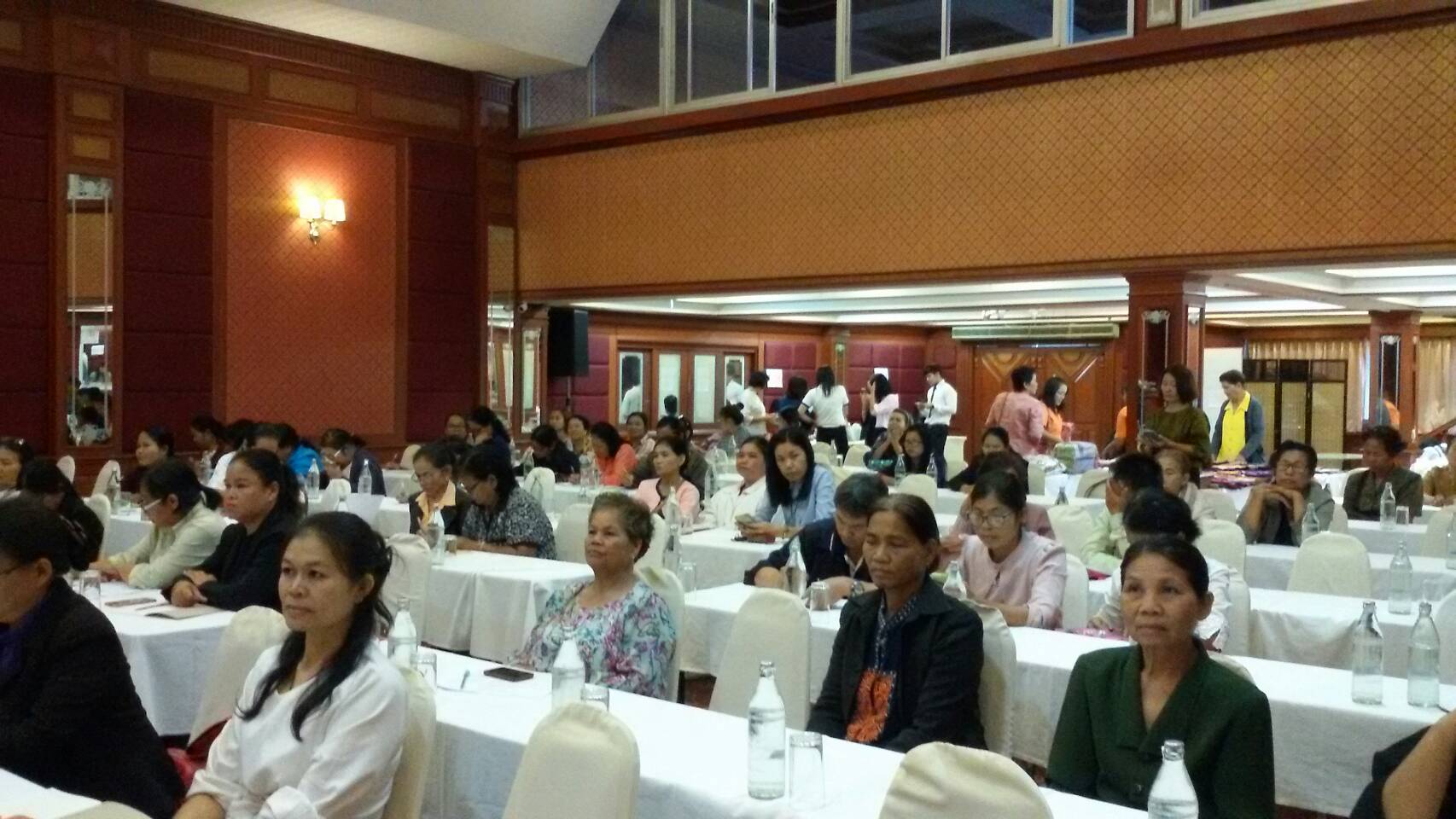 พช.ขอนแก่น ประชุมเชิงปฏิบัติการการให้ความรู้ในการพัฒนายกระดับ ผลิตภัณฑ์ OTOP แยกตามCluster รุ่นที่ 3  ตามโครงการเพิ่มศักยภาพการค้าการลงทุนตามแนวเขตชายแดนและเชื่อมโยง ระเบียงเศรษฐกิจอนุภาคลุ่มน้ำโขง ปีงบประมาณ พ.ศ.2561