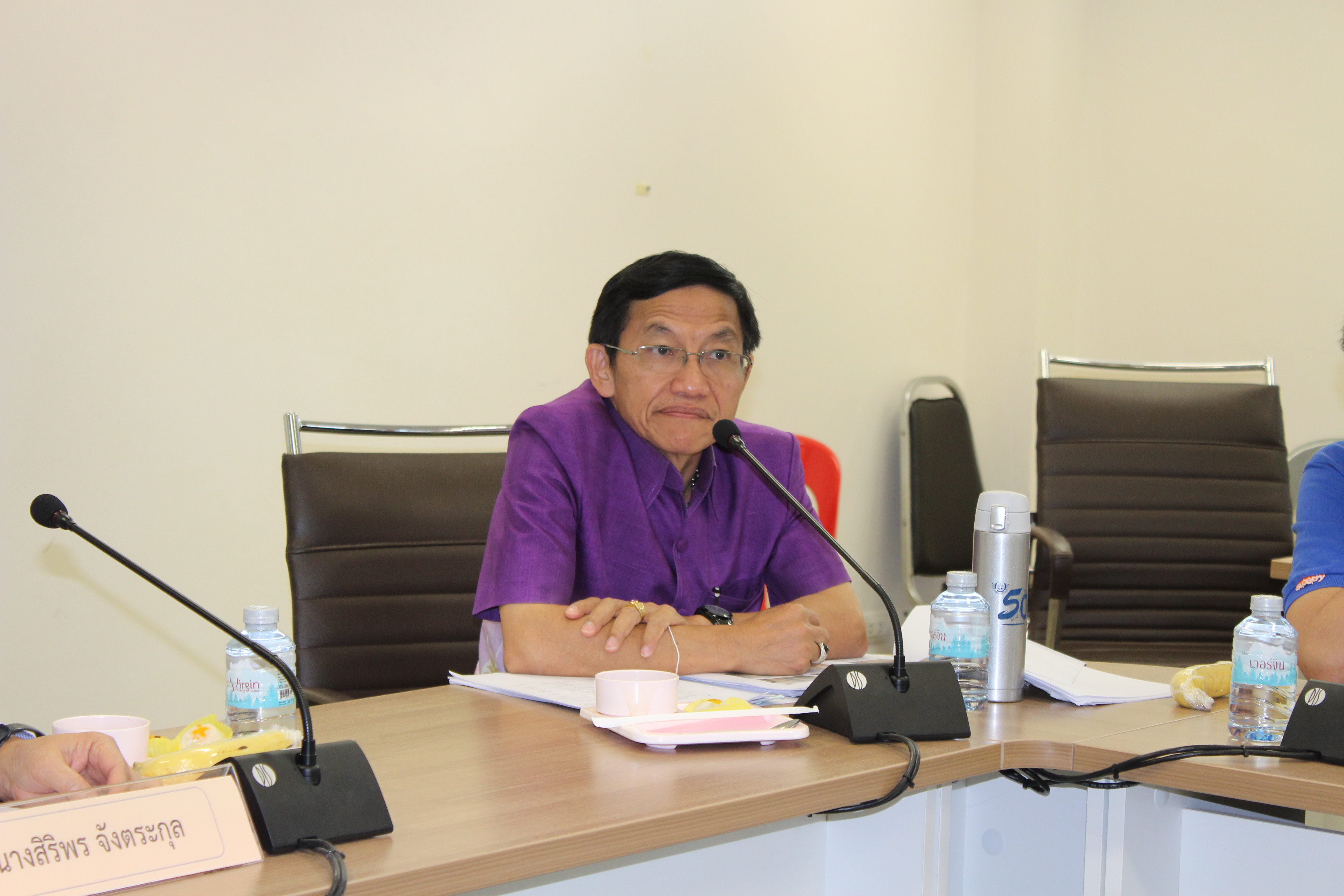 ภริยา ผวจ.ขอนแก่น ประชุมปรึกษาหารือแนวทาง    การพัฒนาผลิตภัณฑ์เด่น OTOP จังหวัดขอนแก่น