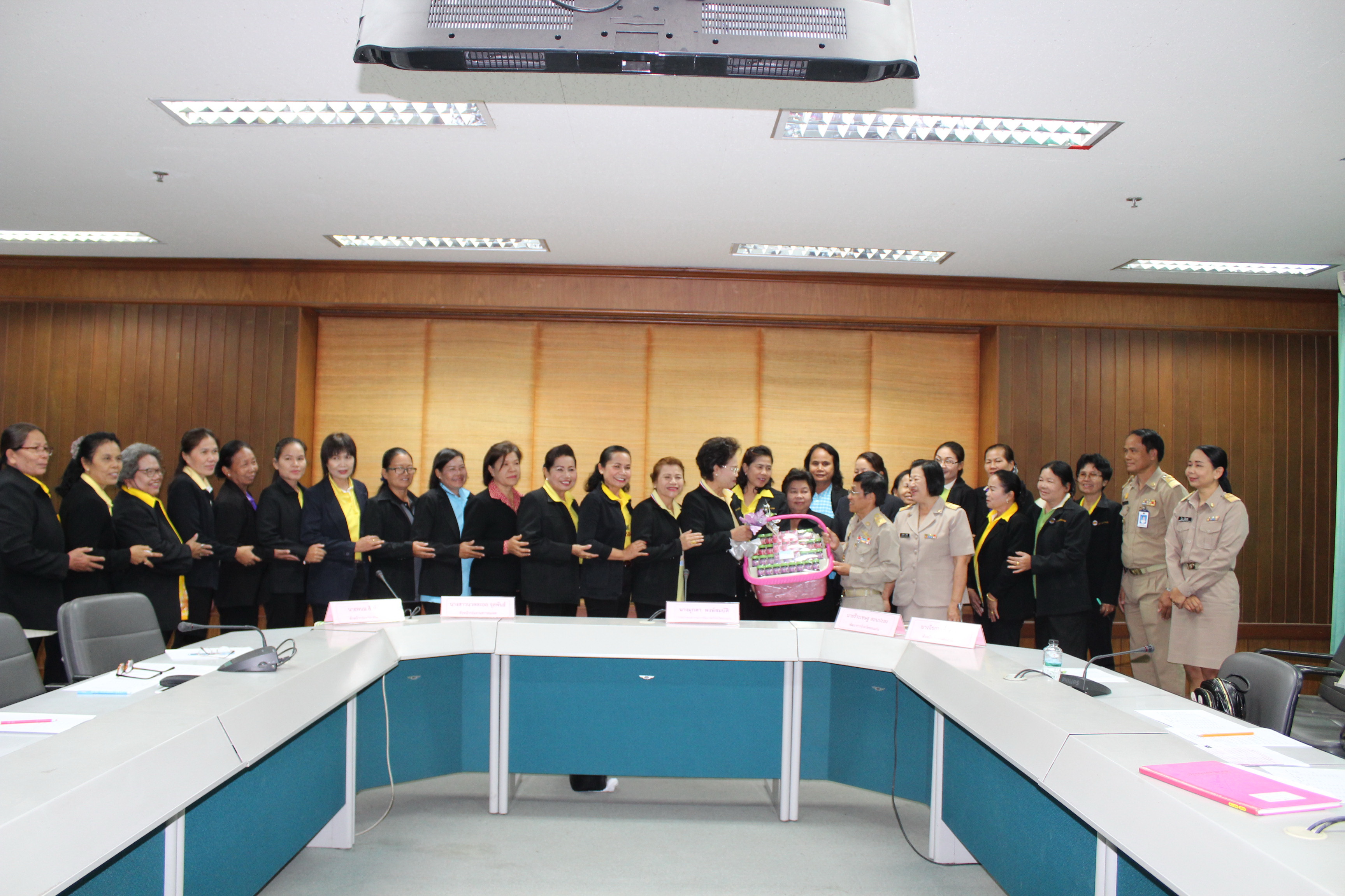 ขอนแก่น ประชุมคณะกรรมการพัฒนาสตรี      จังหวัดขอนแก่น (กพสจ.)  ครั้งที่ 2/2561