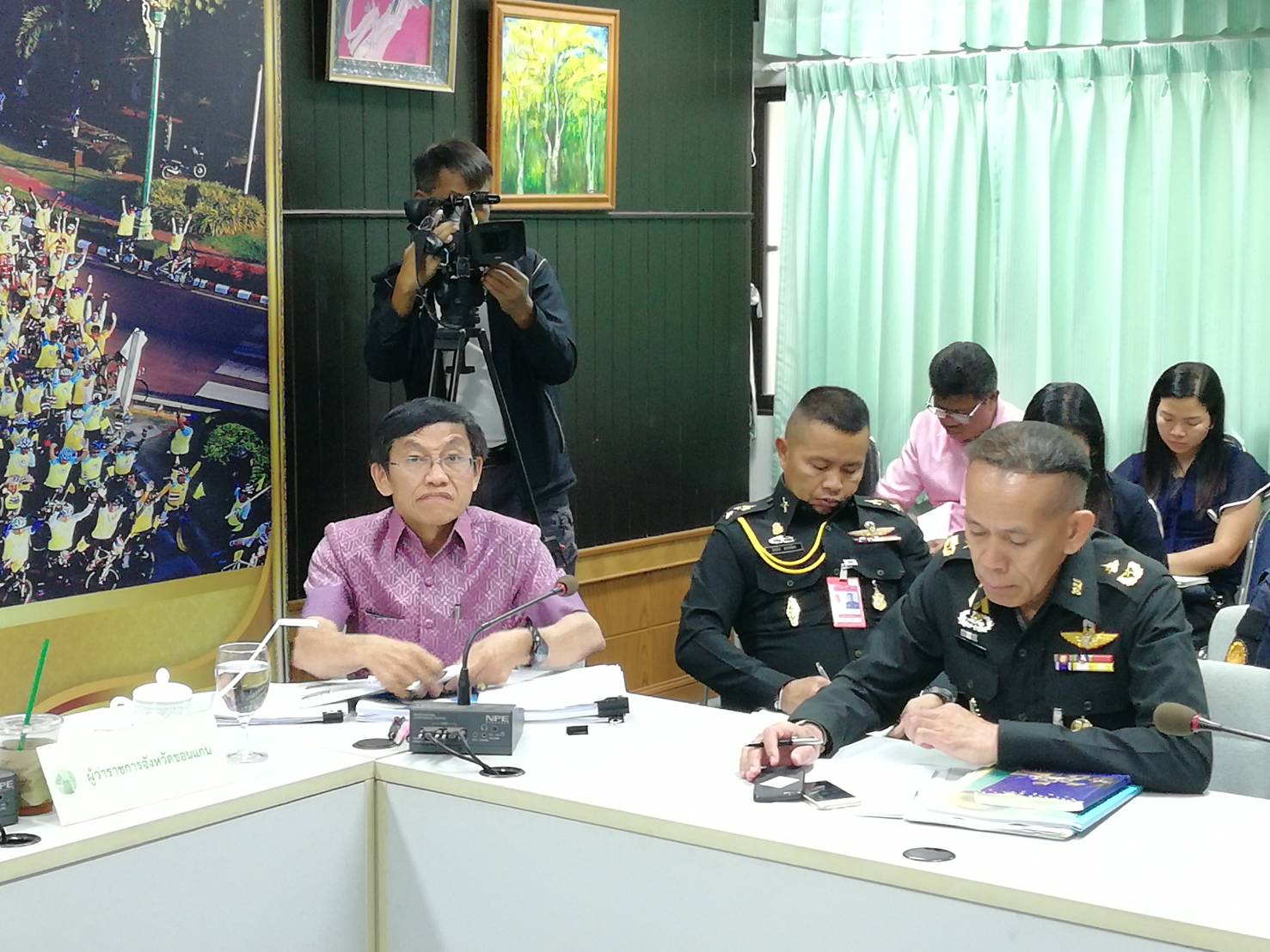 “ พัฒนาการจังหวัดขอนแก่น เข้าร่วมประชุมซักซ้อมแนวทางการขับเคลื่อนการพัฒนาประเทศตามโครงการไทยนิยม ยั่งยืน ผ่านระบบ Conference”