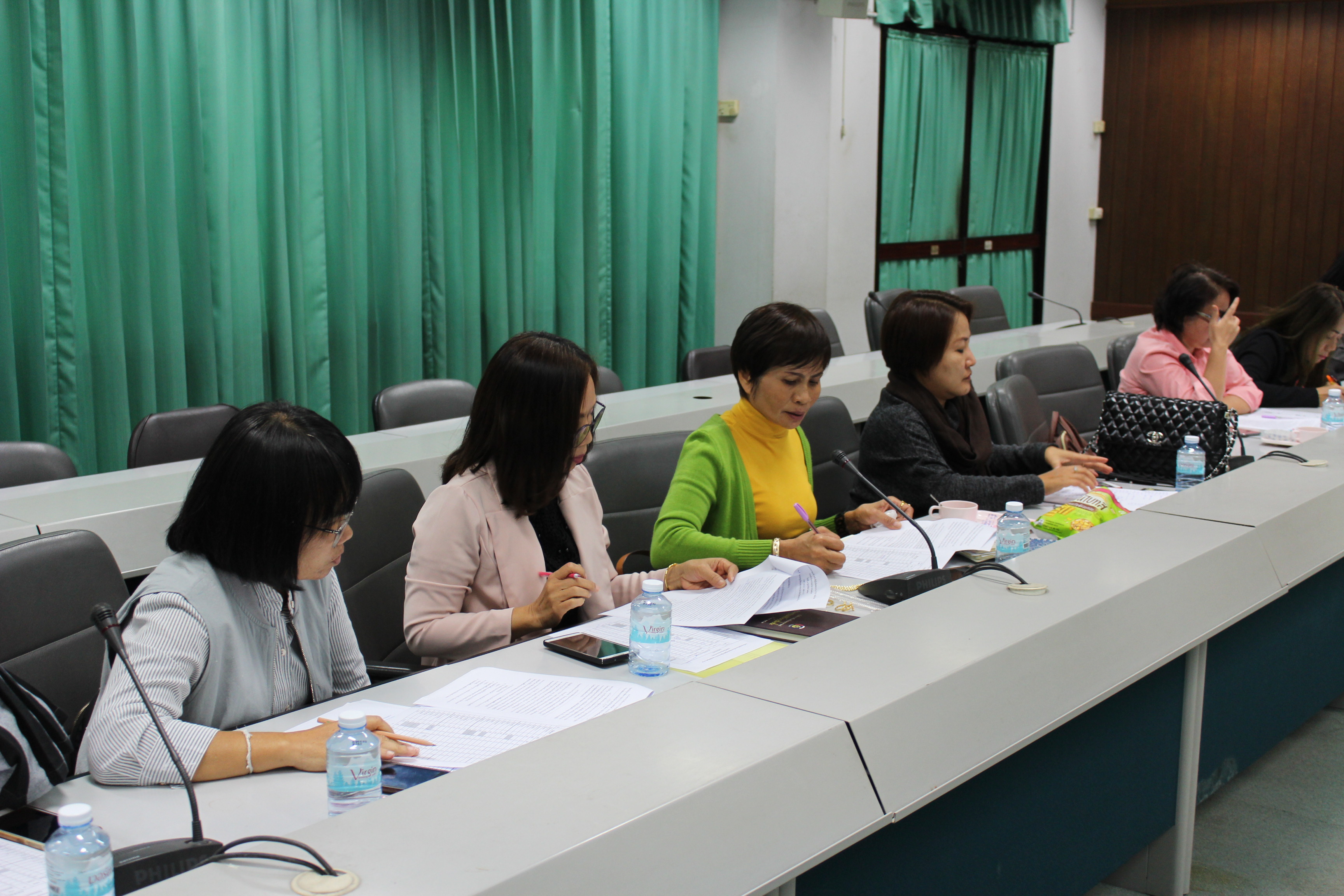 “ พัฒนาชุมชนขอนแก่นประชุมเจ้าหน้าที่ผู้รับผิดชอบงาน OTOP ระดับอำเภอ”