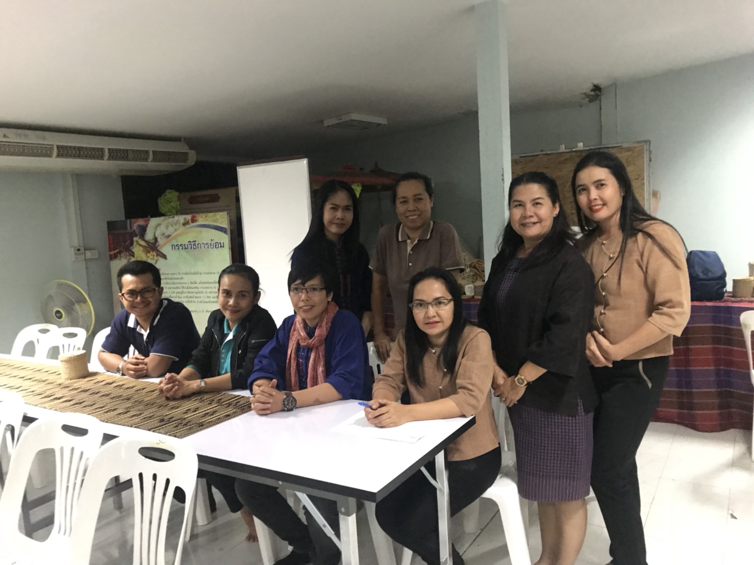 ผู้ตรวจราชการกรมการพัฒนาชุมชน เขตตรวจราชการที่ 12 ลงพื้นที่ขอนแก่น ตรวจเยี่ยมโรงเรียน OTOP แห่งเดียวในภาคอีสาน