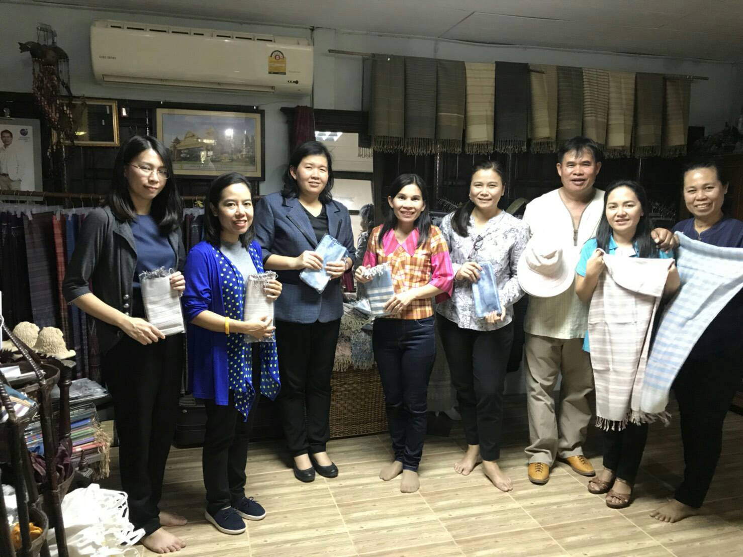 ขอนแก่น รับการตรวจติดตามประเมินผล โครงการพัฒนายกระดับผลิตภัณฑ์ OTOP โดยโรงเรียนOTOP จาก จนท.กรมฯ