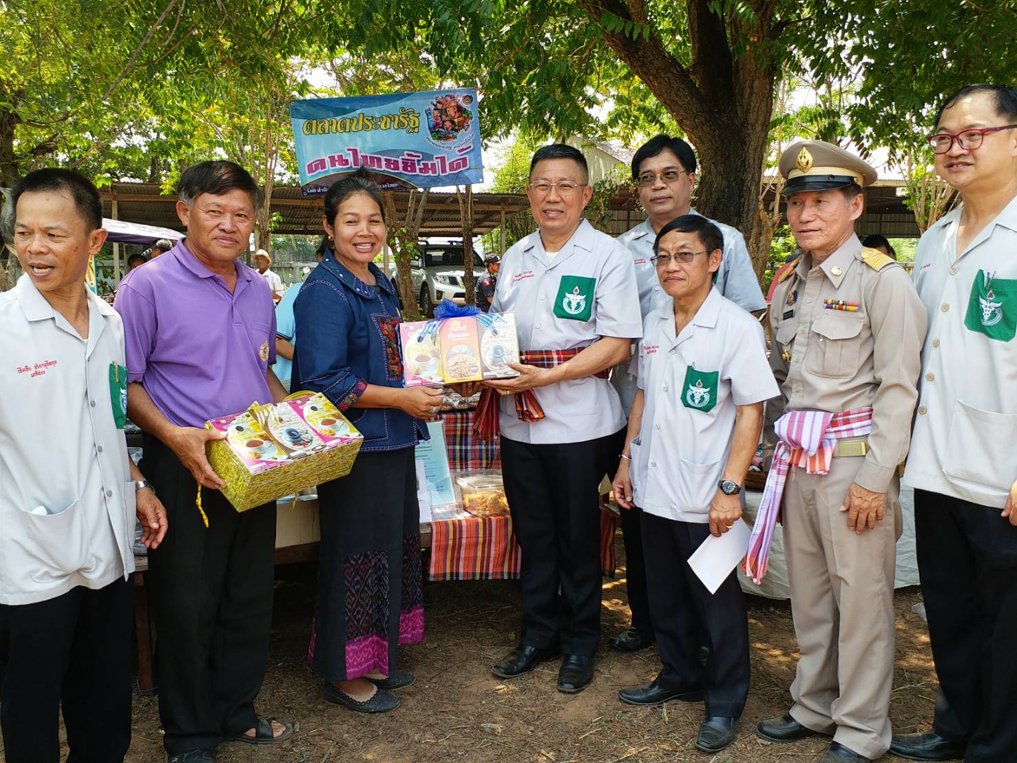 ผวจ.ขก.ประธานเปิดการปฎิบัติงานหน่วยแพทย์อาสาฯ พอ.สว.