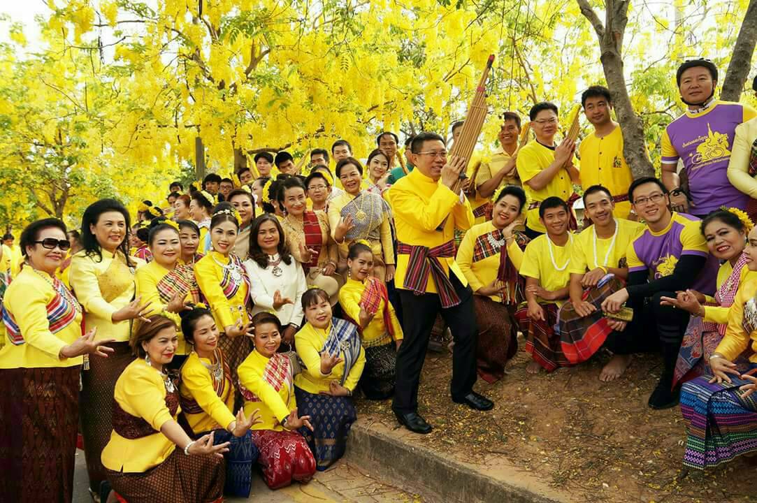 หัวหน้ากลุ่มงานยุทธศาสตร์ฯ ร่วมเปิดงาน “เทศกาลถนนดอกคูณ” จ.ขอนแก่น ครั้งที่ 4