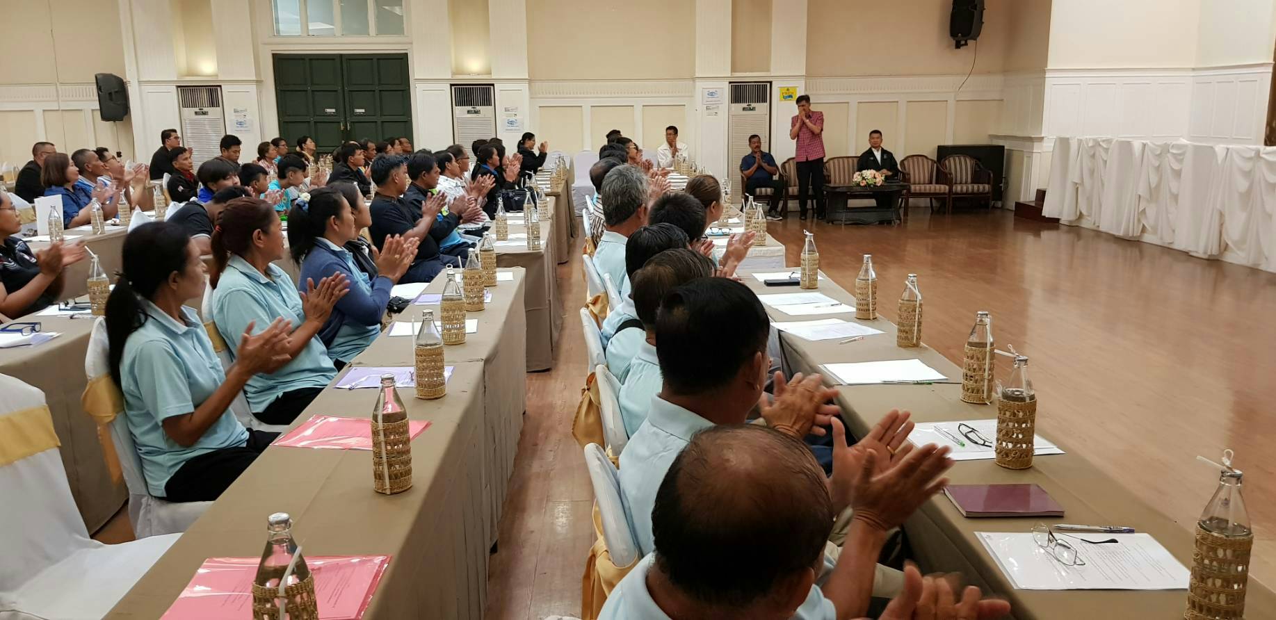 พช.ขอนแก่น พร้อมคณะกรรมการกองทุนแม่ของแผ่นดิน  เข้าร่วมโครงการ ขับเคลื่อนงานหมู่บ้าน/ชุมชน เพื่อพัฒนาเป็นหมู่บ้าน/ชุมชน ที่สามารถถ่ายทอดองค์ความรู้