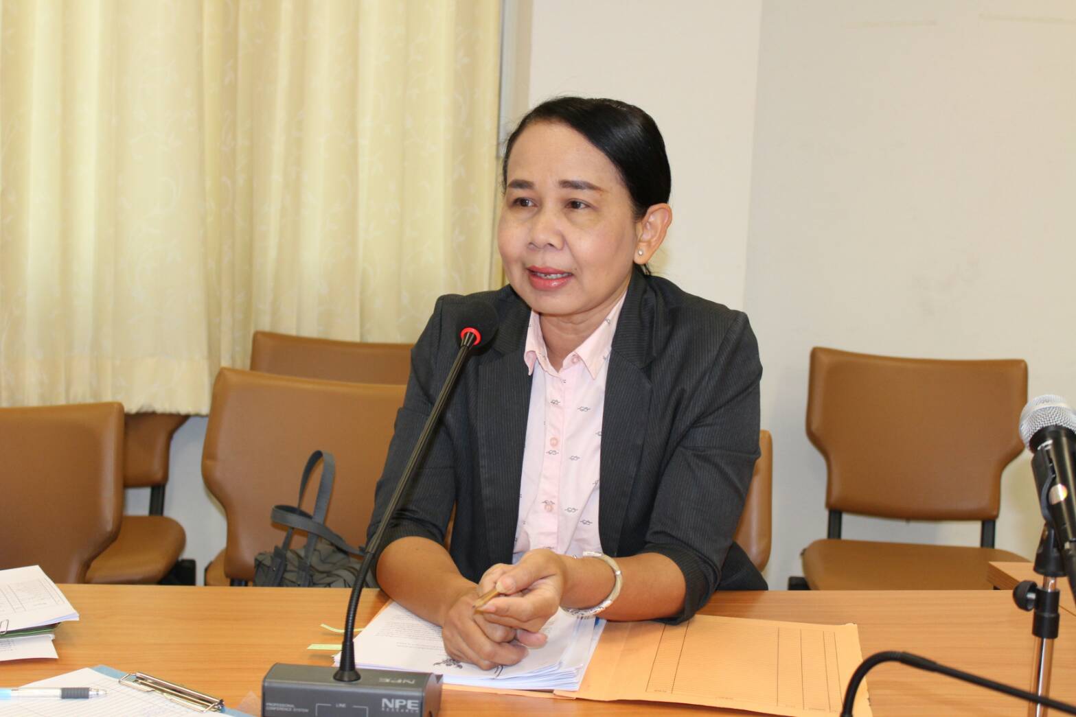 ?พช.ขอนแก่น   ประชุมคณะกรรมการคัดเลือกศูนย์จัดการกองทุนชุมชนดีเด่น ระดับจังหวัด?