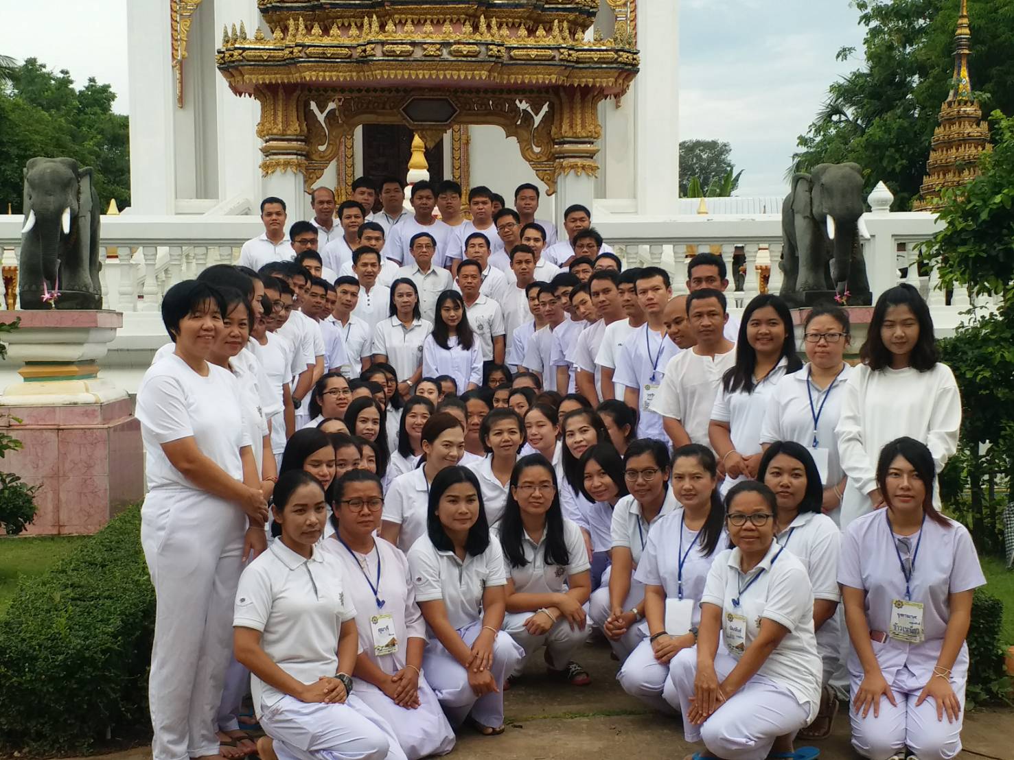 พจ.ขอนแก่น ร่วมทำบุญตักบาตรเข้าวัดปฏิบัติธรรม ร่วมกับ พก.109