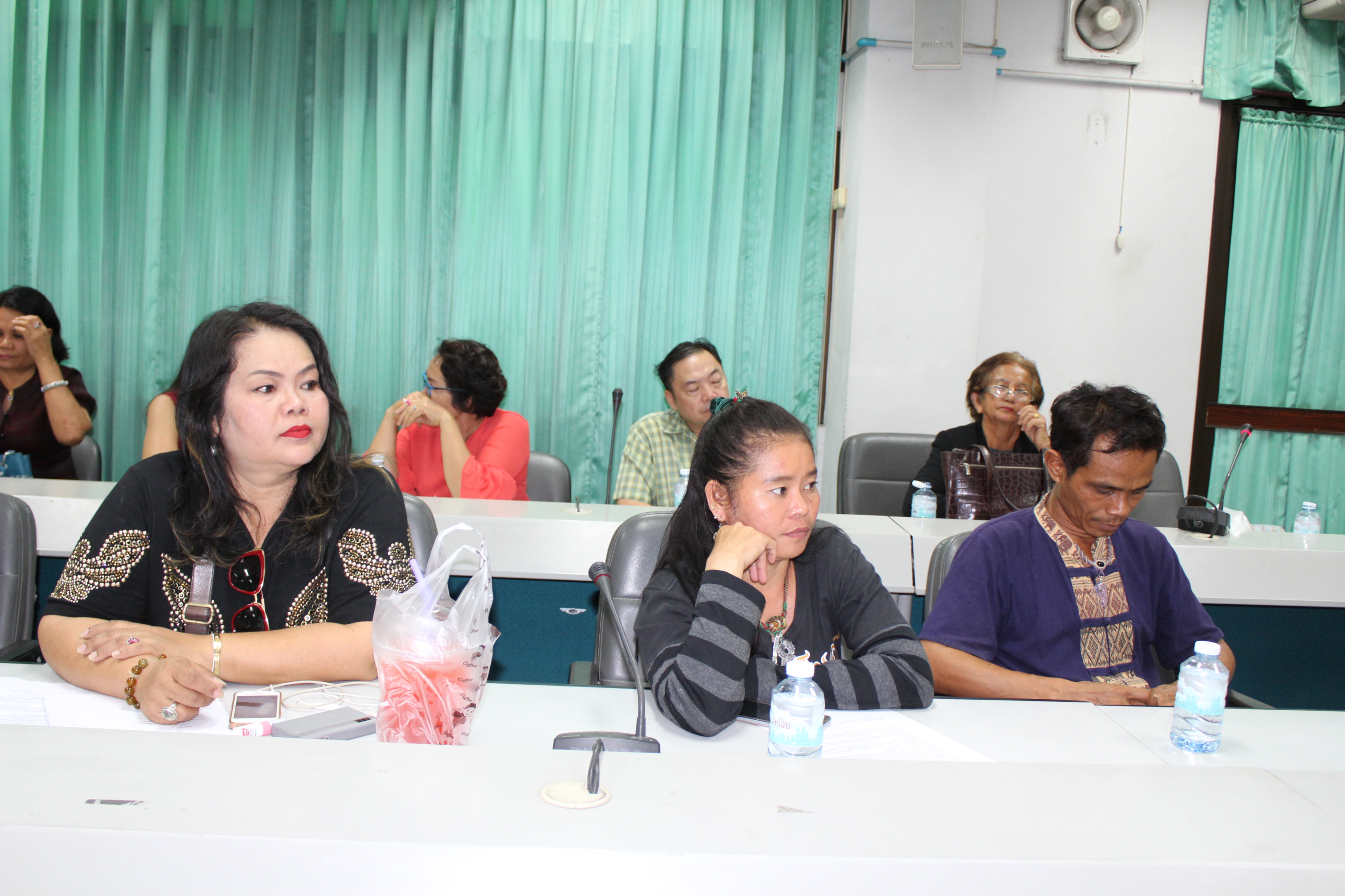 พช.ขอนแก่น ประชุมเตรียมความพร้อมผู้ประกอบการ ที่เข้าร่วมจำหน่ายสินค้าในงาน OTOP Midyear 2018