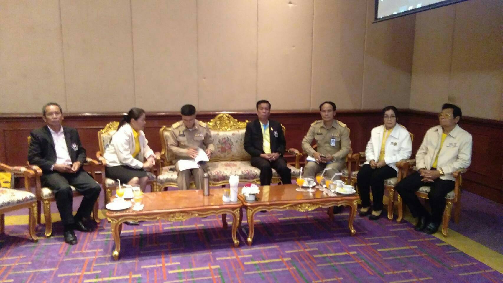 “สทบ.สาขา 5 ขอนแก่น kick off การขับเคลื่อนกองทุนหมู่บ้านตามโครงการไทยนิยม ยั่งยืน (กองทุนละ 3 แสนบาท) ตามโครงการพัฒนาหมู่บ้านและชุมชนเมืองอย่างยั่งยืน โดยศาสตร์พระราชาตามแนวทางประชารัฐ