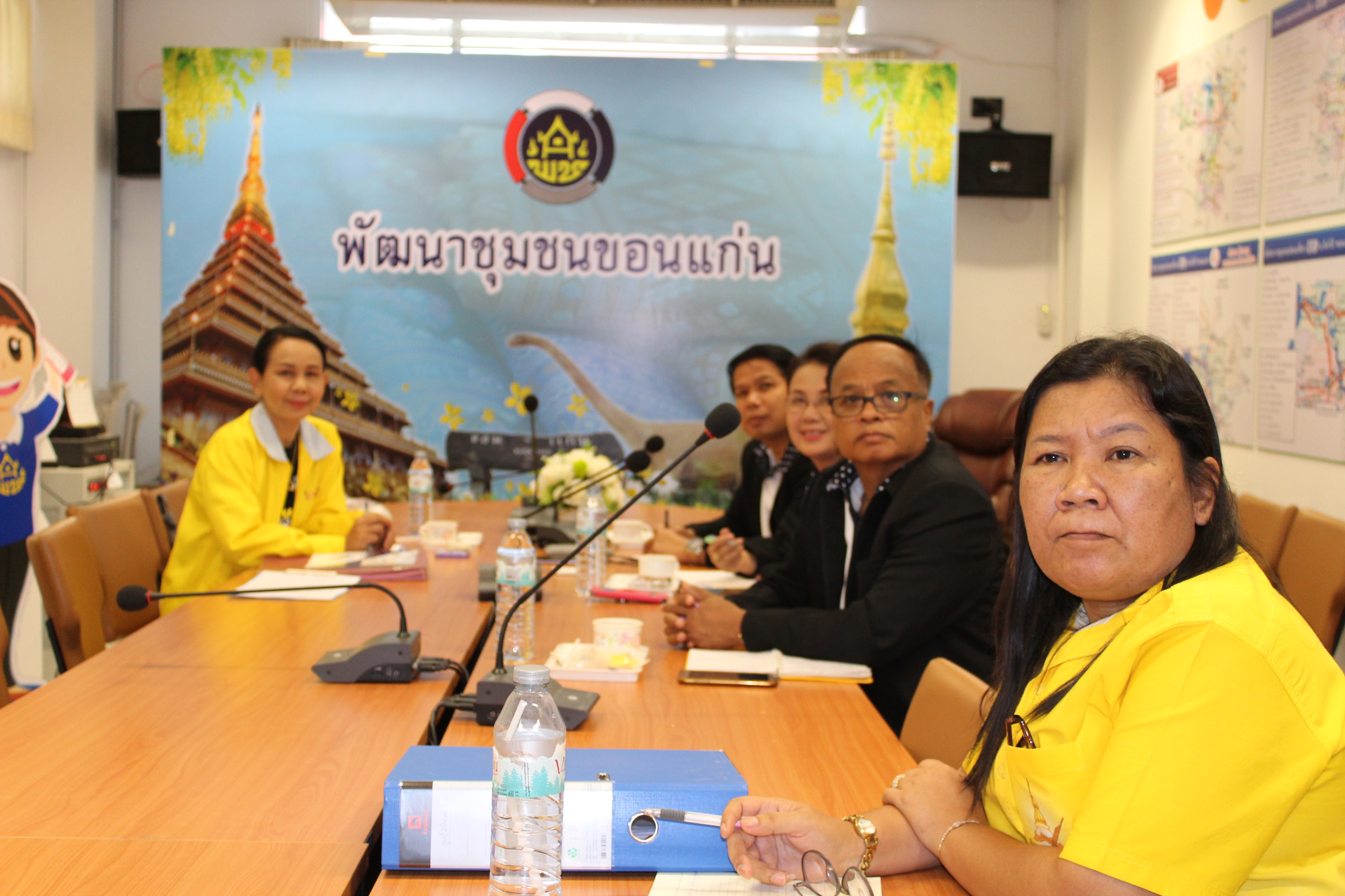 ?พช.ขอนแก่น รับฟังการประชุมติดตามการดำเนินงานศูนย์สาธิตการตลาด ผ่านระบบ Conference ?