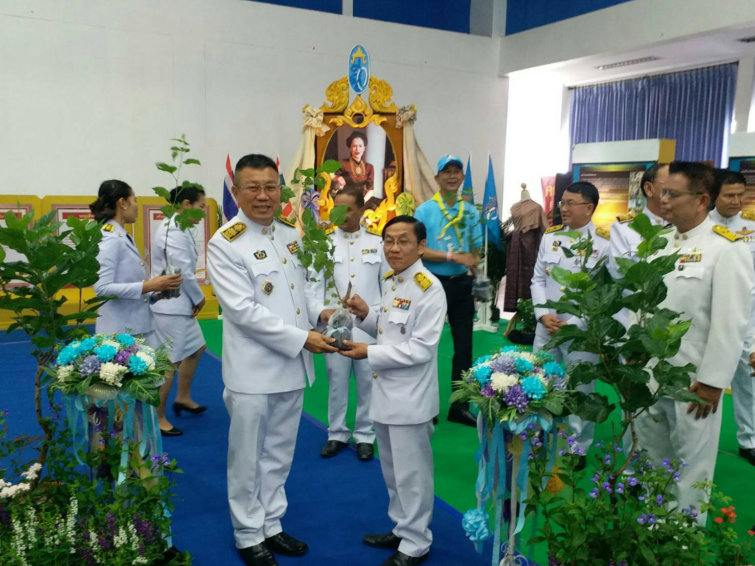 ?พัฒนาการจังหวัดขอนแก่น ร่วมพิธีเปิดนิทรรศการสืบสานงานพระมารดาแห่งไหมไทย “สืบสานงานหม่อนไหมสายใยแห่งแผ่นดิน”?