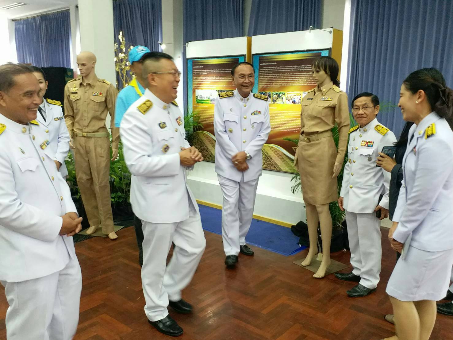 ?พัฒนาการจังหวัดขอนแก่น ร่วมพิธีเปิดนิทรรศการสืบสานงานพระมารดาแห่งไหมไทย “สืบสานงานหม่อนไหมสายใยแห่งแผ่นดิน”?