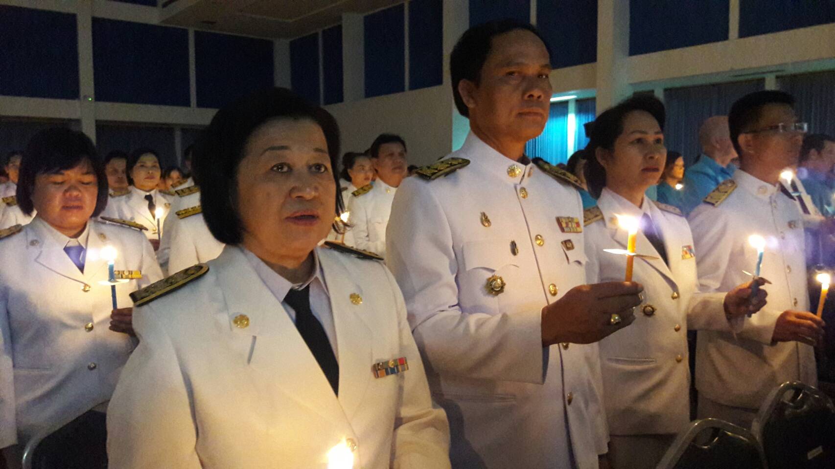 ?พช.ขอนแก่น ร่วมพิธีถวายเครื่องราชสักการะและพิธีจุดเทียนถวายพระพรชัยมงคล สมเด็จพระนางเจ้าสิริกิติ์ พระบรมราชินีนาถ ในรัชกาลที่ 9?