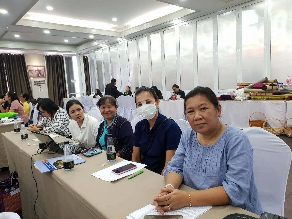 กรมการพัฒนาชุมชน ยกระดับมาตรฐานผลิตภัณฑ์ OTOP กลุ่มปรับตัวสู่การพัฒนา ( กลุ่ม D) ประเภทของใช้ ของ ฝาก ของที่ระลึก  จังหวัดขอนแก่น  รุ่นที่ 1 ตามโครงการชุมชนท่องเที่ยว OTOP นวัตวิถี ภายใต้โครงการไทยนิยม ยั่งยืน