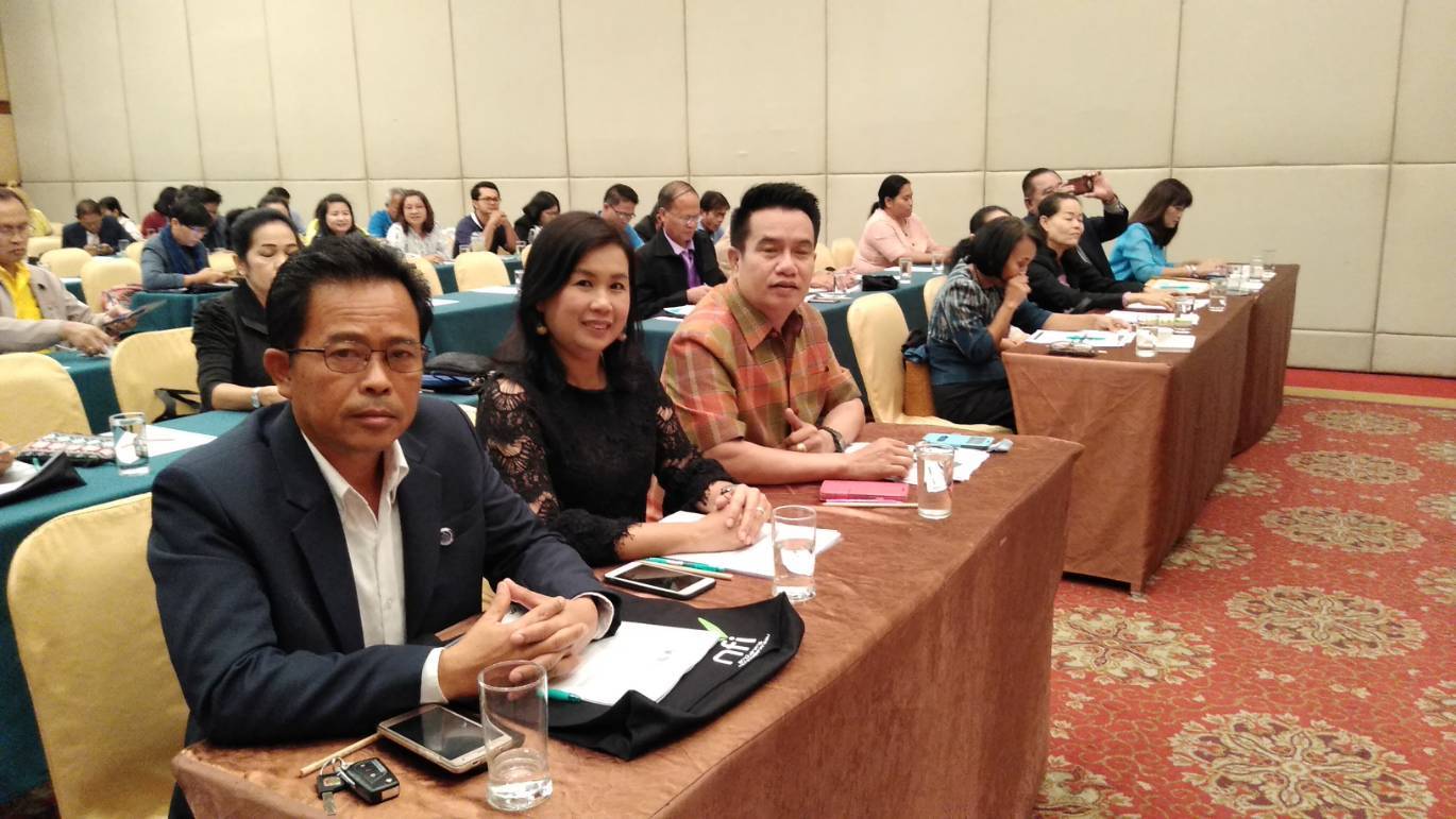 สำนักงานพัฒนาชุมชนจังหวัดขอนแก่น ประชุมเตรียมพร้อมขับเคลื่อนการพัฒนาผลิตภัณฑ์ชุมชน กลุ่มปรับตัวสู่การพัฒนา(กลุ่มD)ประเภทอาหารและเครื่องดื่ม ตามโครงการชุมชนท่องเที่ยวOTOP นวัตวิถี ภายใต้โครงการไทยนิยม ยั่งยืน