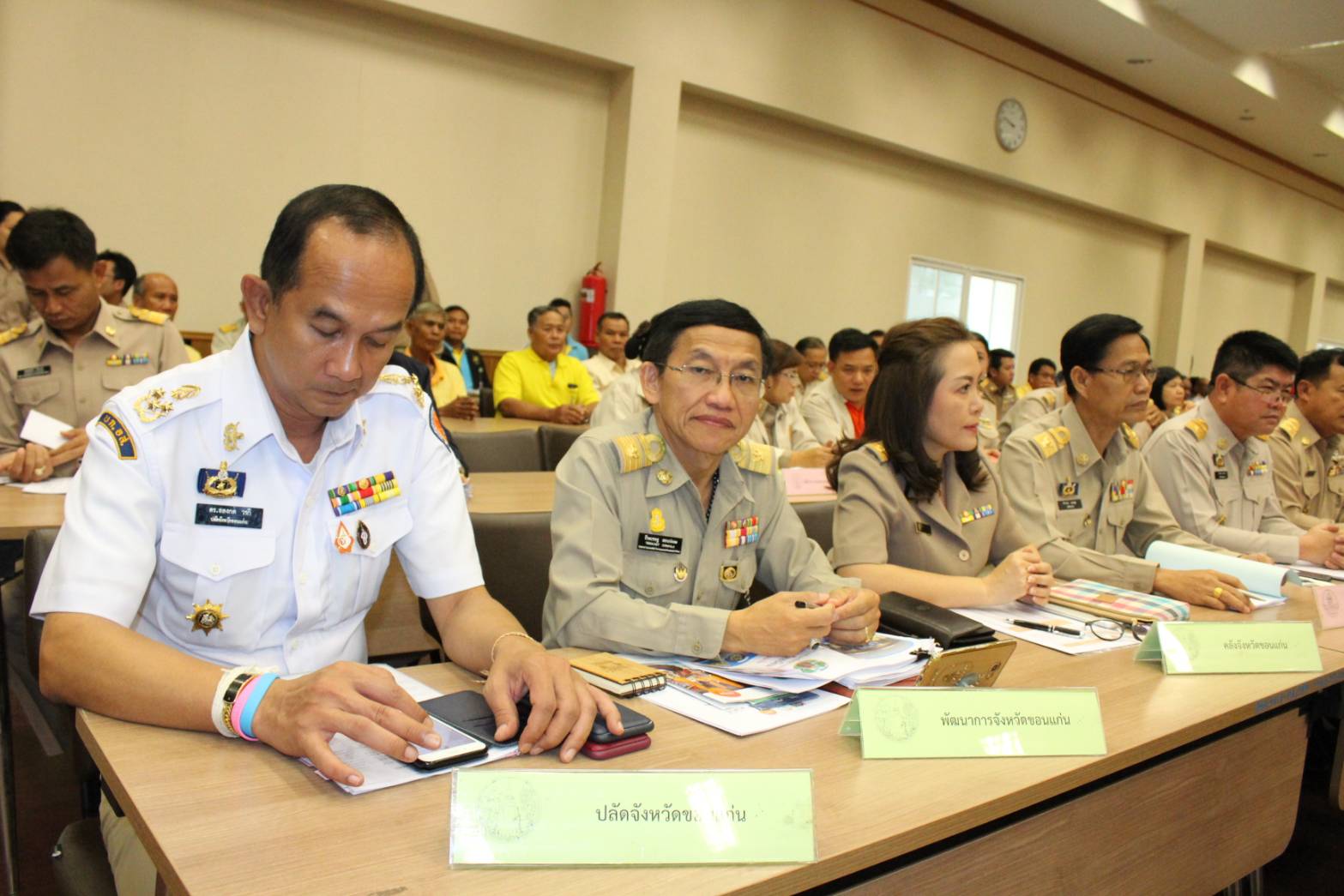 สภานิติบัญญัติแห่งชาติพบประชาชนตามวิถีไทยนิยม  ยั่งยืน  ภาคตะวันออกเฉียงเหนือ  ณ จังหวัดขอนแก่น ระหว่าง 6-7 ม.ค.2562 เพื่อติดตามการดำเนินงานตามนโยบายรัฐบาลและเยี่ยมเยียนรับฟังปัญหาของประชาชนในพื้นที่