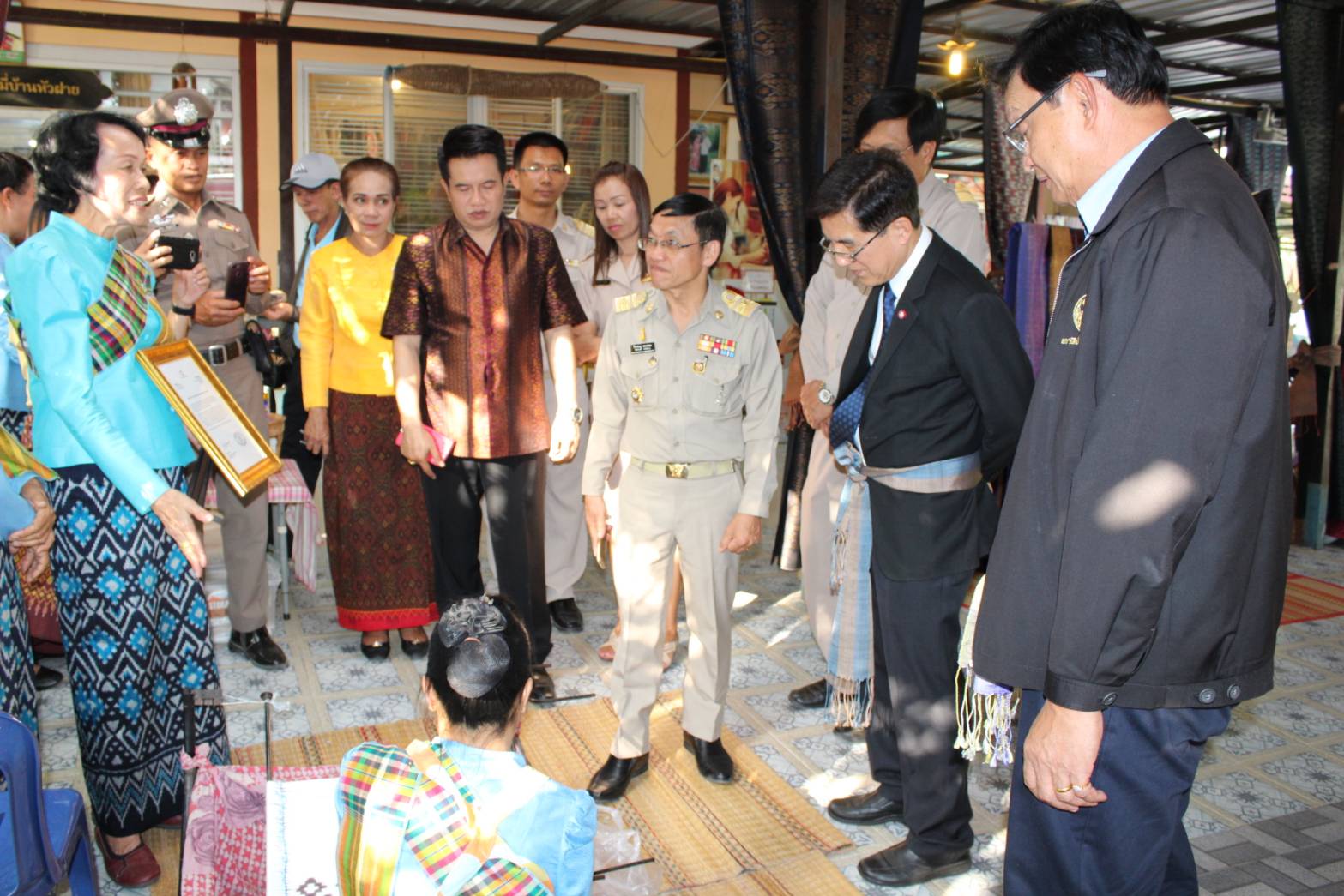 สภานิติบัญญัติแห่งชาติพบประชาชนตามวิถีไทยนิยม  ยั่งยืน  ภาคตะวันออกเฉียงเหนือ  ณ จังหวัดขอนแก่น ระหว่าง 6-7 ม.ค.2562 เพื่อติดตามการดำเนินงานตามนโยบายรัฐบาลและเยี่ยมเยียนรับฟังปัญหาของประชาชนในพื้นที่