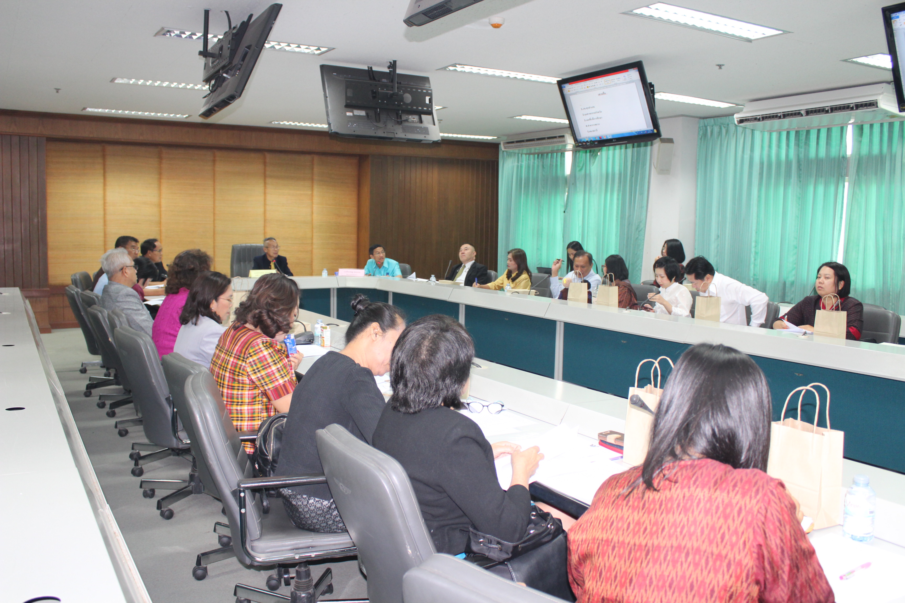 จ.ขอนแก่น  ประชุมคณะกรรมการขับเคลื่อนเมืองหัตถกรรมโลกแห่งผ้ามัดหมี่  ครั้งที่ 1/2562