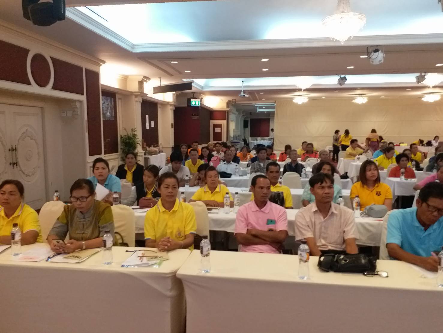 พัฒนาการจังหวัดขอนแก่น พบปะผู้เข้าอบรมโครงการประชุมเชิงปฏิบัติการถ่ายทอดประสบการณ์และทดสอบโปรแกรมการท่องเที่ยวของผู้ประกอบการ