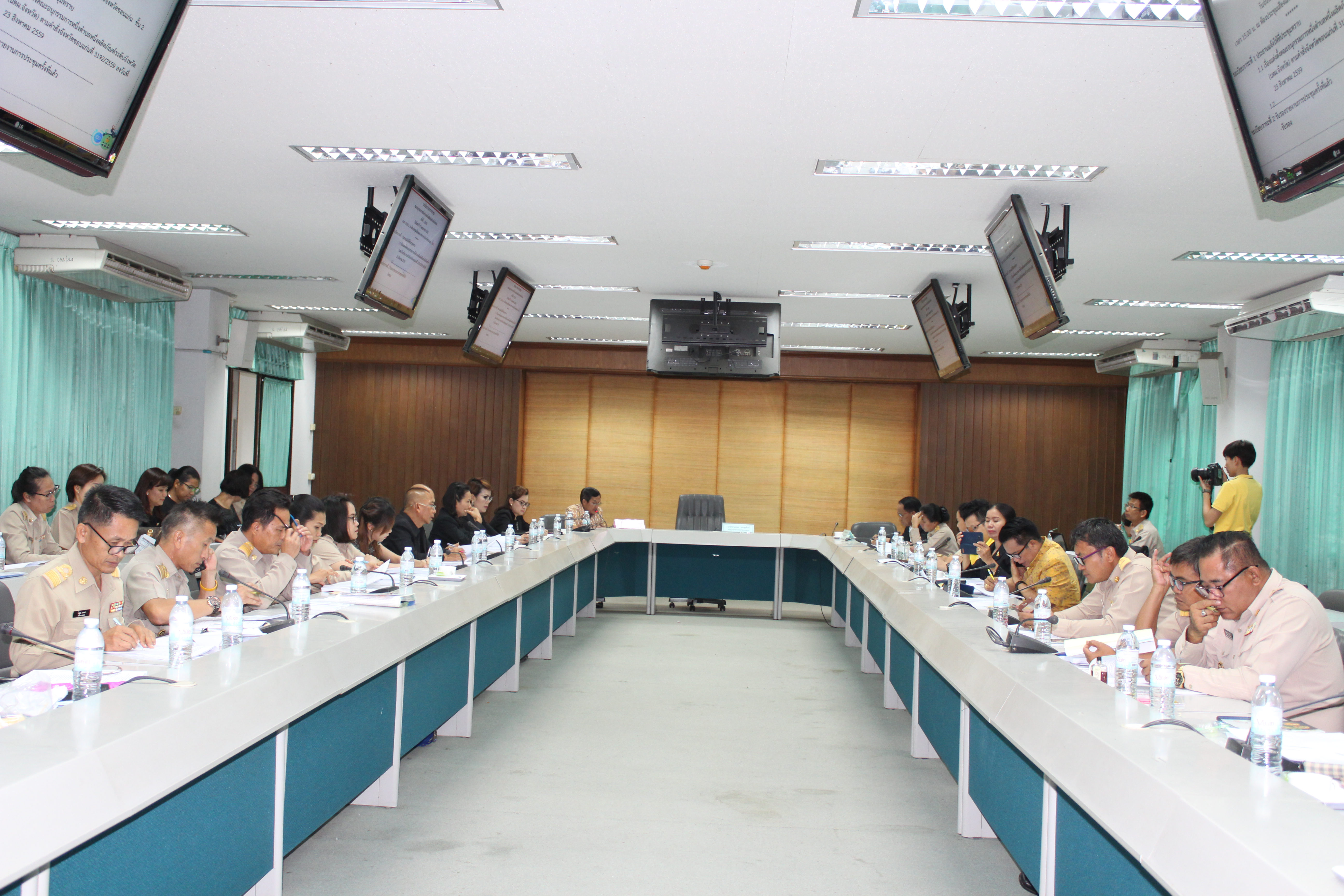จังหวัดขอนแก่น ประชุมคณะอนุกรรมการหนึ่งตำบล หนึ่งผลิตภัณฑ์ระดับจังหวัด เพื่อพิจารณารับรอง จัดระดับชุมชนท่องเที่ยว OTOP นวัตวิถี