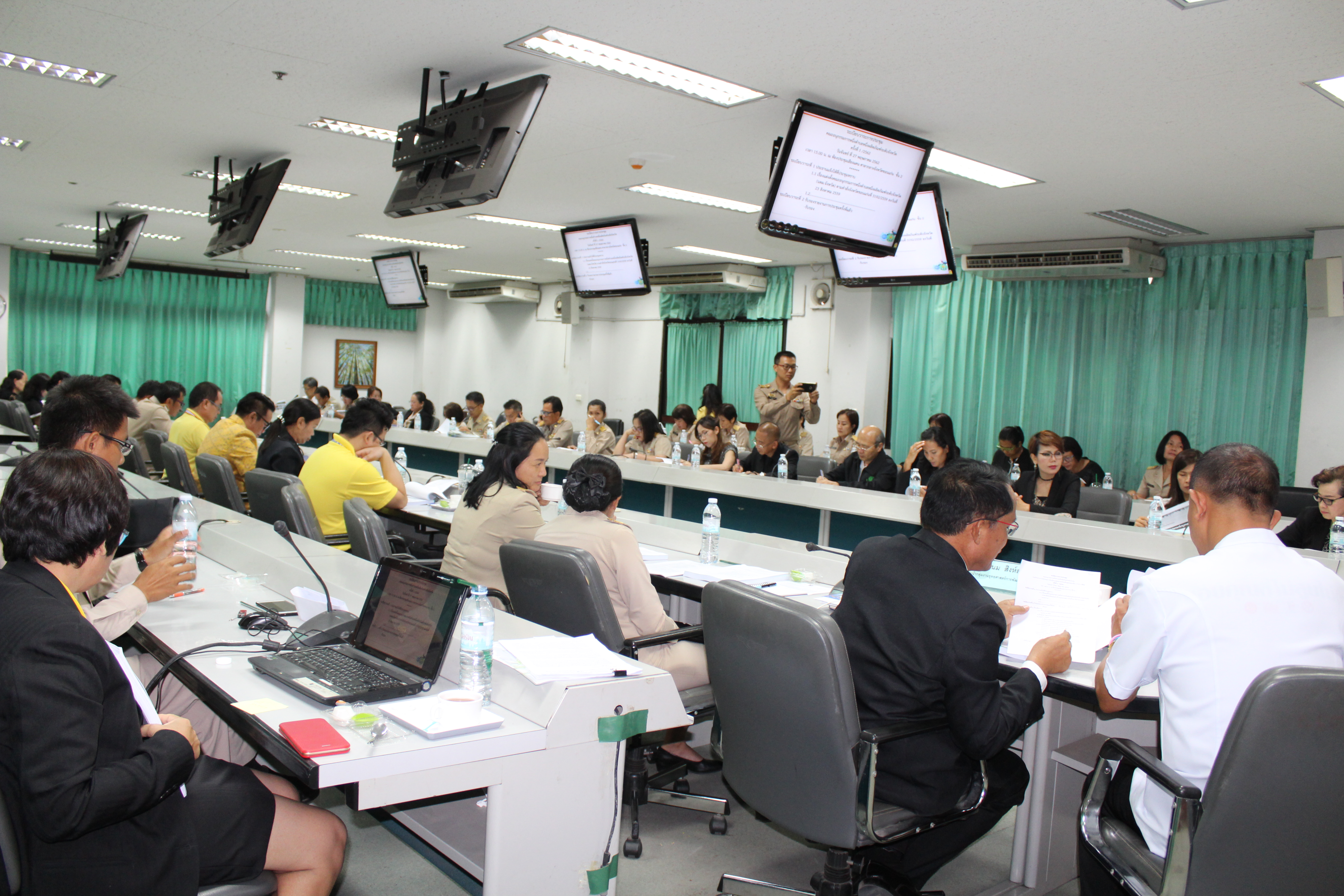 จังหวัดขอนแก่น ประชุมคณะอนุกรรมการหนึ่งตำบล หนึ่งผลิตภัณฑ์ระดับจังหวัด เพื่อพิจารณารับรอง จัดระดับชุมชนท่องเที่ยว OTOP นวัตวิถี