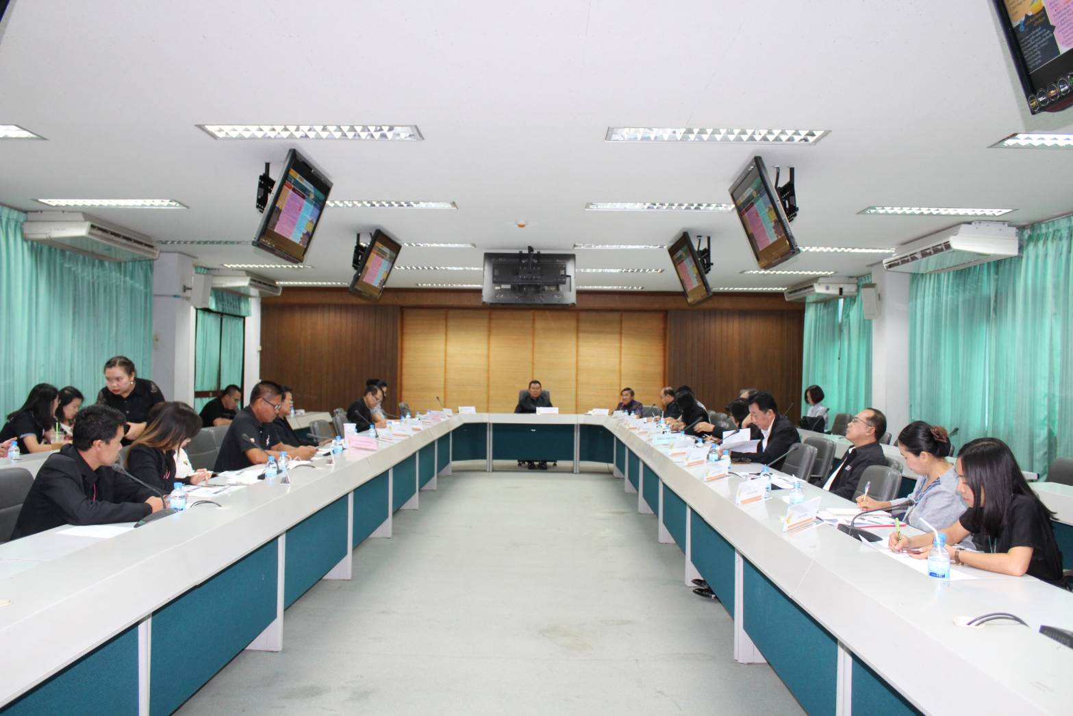 จ.ขอนแก่น  ประชุมคณะกรรมการศูนย์อำนวยการขจัดความยากจนและพัฒนาชนบทตามปรัชญาเศรษฐกิจพอเพียงจังหวัดขอนแก่น (ศจพ.จ.)  ครั้งที่ 1/2562