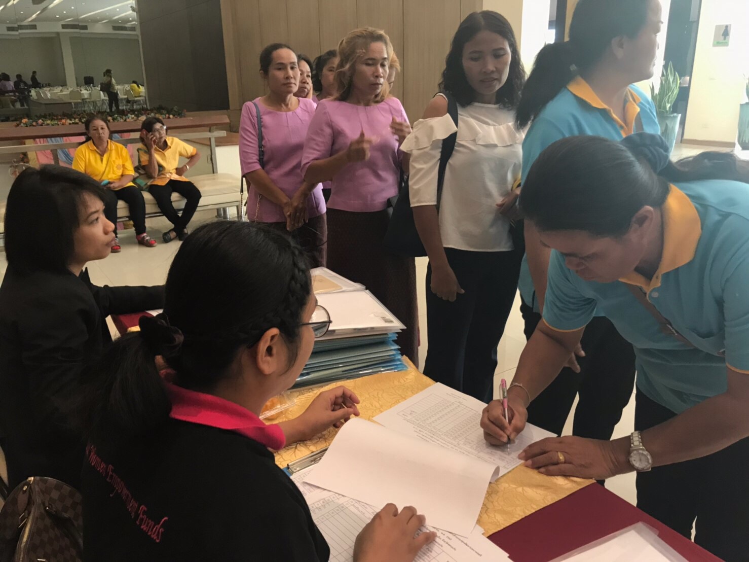 พช.ขอนแก่นจัดอบรมโครงการประชุมเชิงปฎิบัติการบริหารจัดการหนี้ค้างชำระกองทุนพัฒนาบทบาทสตรี 