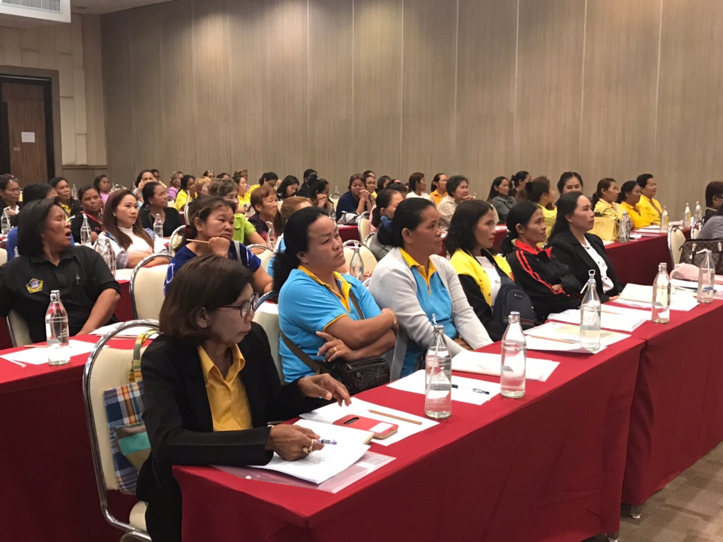 พช.ขอนแก่นจัดอบรมโครงการประชุมเชิงปฎิบัติการบริหารจัดการหนี้ค้างชำระกองทุนพัฒนาบทบาทสตรี 