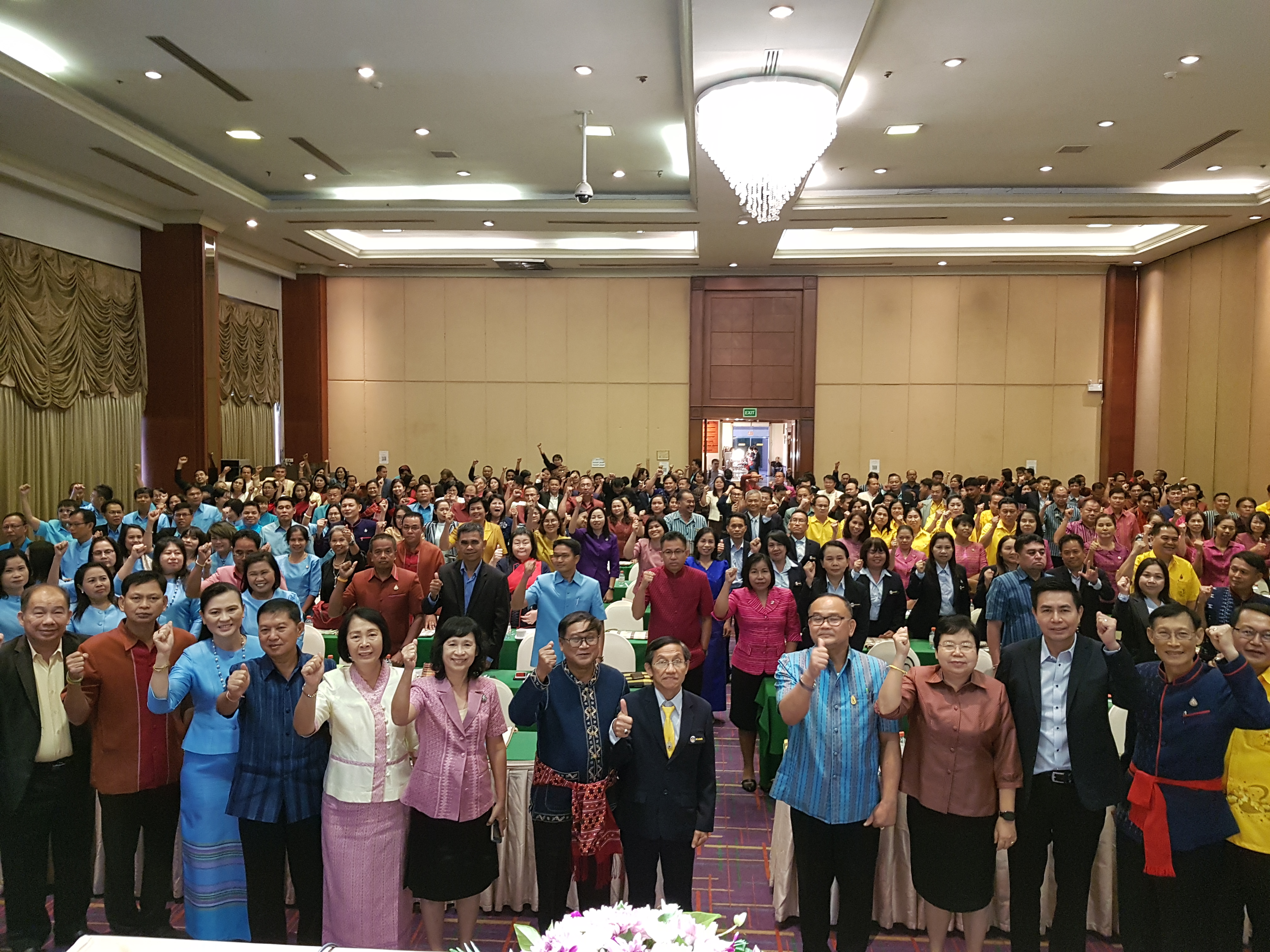 กรมการพัฒนาชุมชน จัดการประชุมเชิงปฏิบัติการตรวจติดตามผลการดำเนินงานของหน่วยรับตรวจรายไตรมาสครั้งที่ 2/2562 เขตตรวจราชการที่ 11-13 ณ จังหวัดขอนแก่น