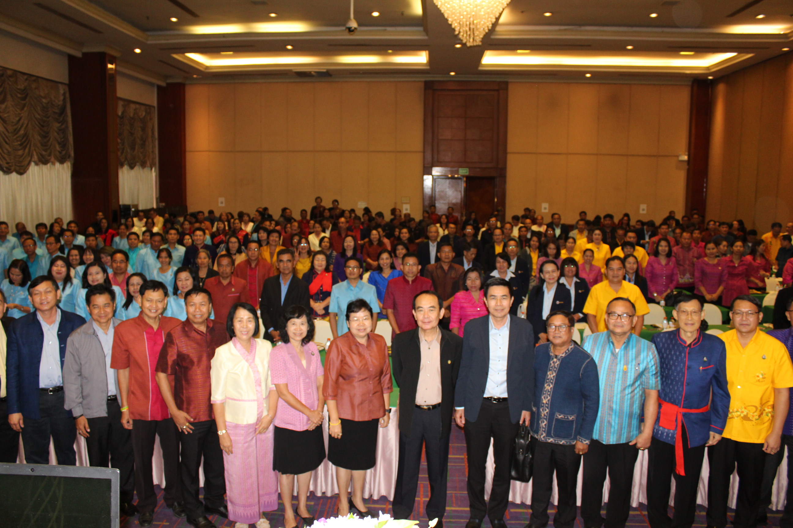 กรมการพัฒนาชุมชน จัดการประชุมเชิงปฏิบัติการตรวจติดตามผลการดำเนินงานของหน่วยรับตรวจรายไตรมาสครั้งที่ 2/2562 เขตตรวจราชการที่ 11-13 ณ จังหวัดขอนแก่น