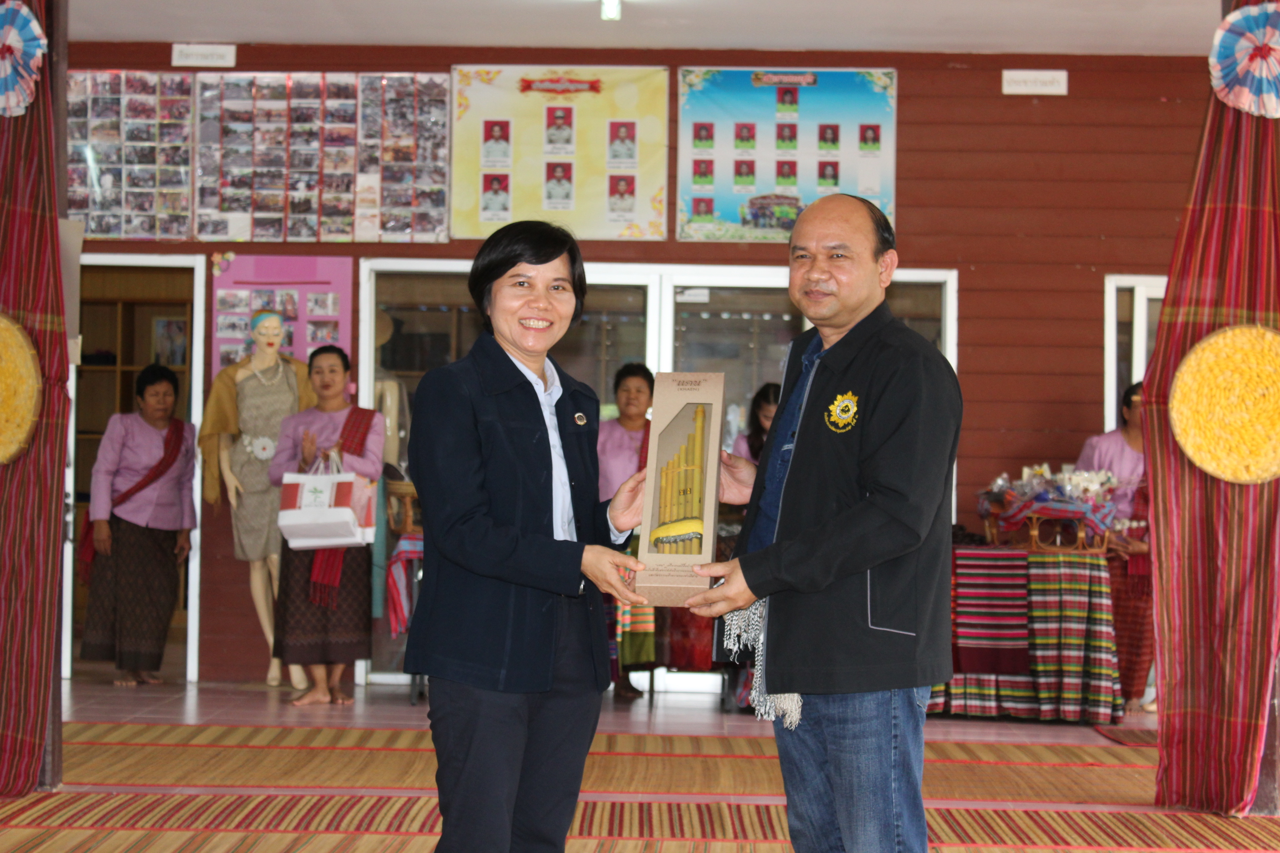 สำนักงานพัฒนาชุมชนจังหวัดขอนแก่น ศึกษาดูงานการดำเนินงาน กทบ.และชุมชนท่องเที่ยว OTOP นวัตวิถี ณ บ้านช่องแมว จ.นครราชสีมา