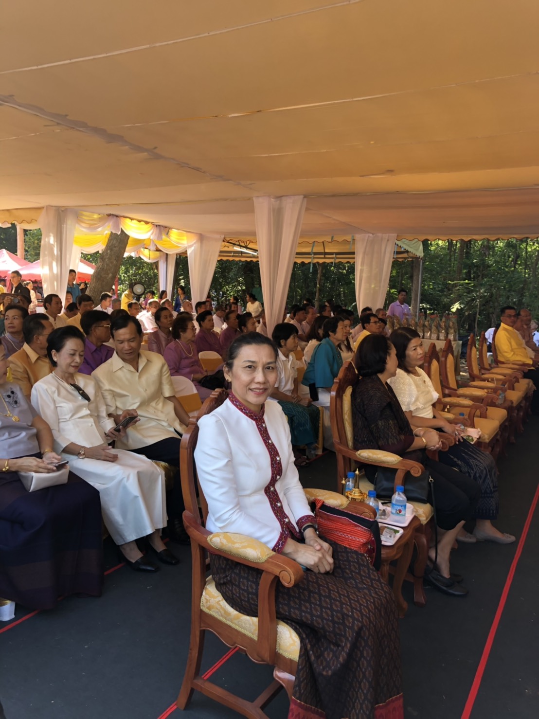 พช.ขอนแก่น ร่วมงานประเพณีออกพรรษาบุญตักบาตรเทโว นมัสการองค์พระใหญ่ ไหว้รอยพระพุทธบาท ปี 2562