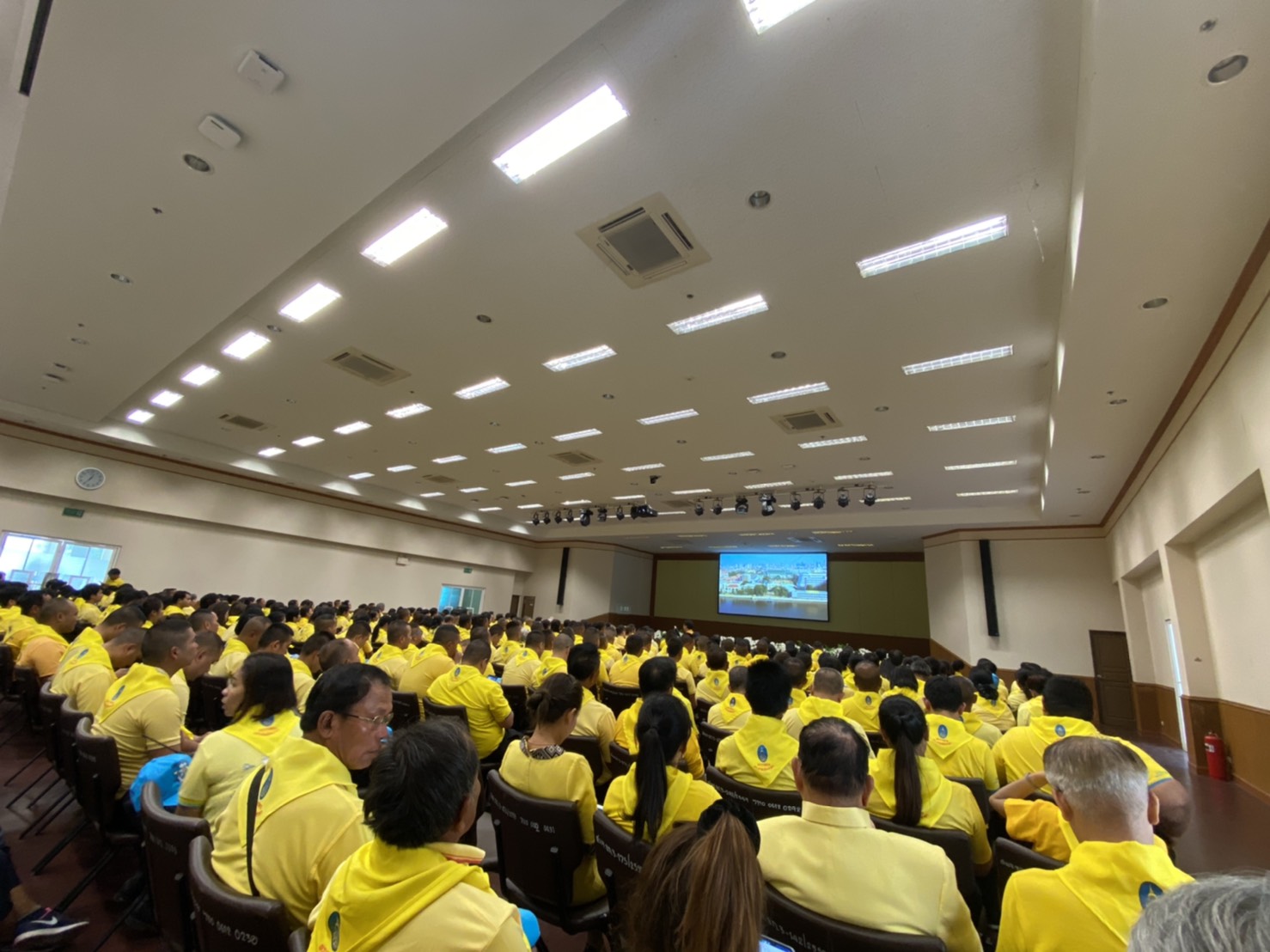 พช.ขอนแก่น ร่วมรับชมการถ่ายทอดสด พระราชพิธีเสด็จพระราชดำเนิน โดยขบวนพยุหยาตราทางชลมารค เนื่องในพระราชพิธีบรมราชาภิเษก พุทธศักราช 2562