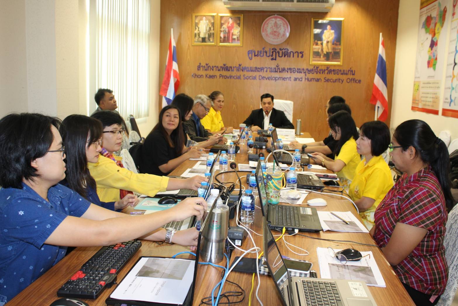 ? พช.ขอนแก่น ร่วมประชุมกับทีมวิจัยจากศูนย์เทคโนโลยีอีเล็คทรอนิกส์และคอมพิวเตอร์แห่งชาติ (NECTEC-เนคเทค) สำนักงานพัฒนาวิทยาศาสตร์และเทคโนโลยีแห่งชาติ (NSTDA-สวทช.) ในการขับเคลื่อนโครงการคู่เสี่ยว เกี่ยวก้อย แก้จนคนขอนแก่น ?