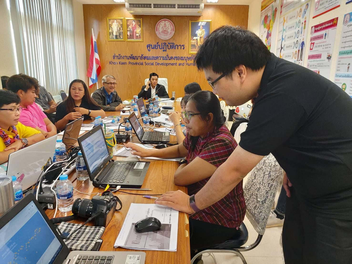 ? พช.ขอนแก่น ร่วมประชุมกับทีมวิจัยจากศูนย์เทคโนโลยีอีเล็คทรอนิกส์และคอมพิวเตอร์แห่งชาติ (NECTEC-เนคเทค) สำนักงานพัฒนาวิทยาศาสตร์และเทคโนโลยีแห่งชาติ (NSTDA-สวทช.) ในการขับเคลื่อนโครงการคู่เสี่ยว เกี่ยวก้อย แก้จนคนขอนแก่น ?
