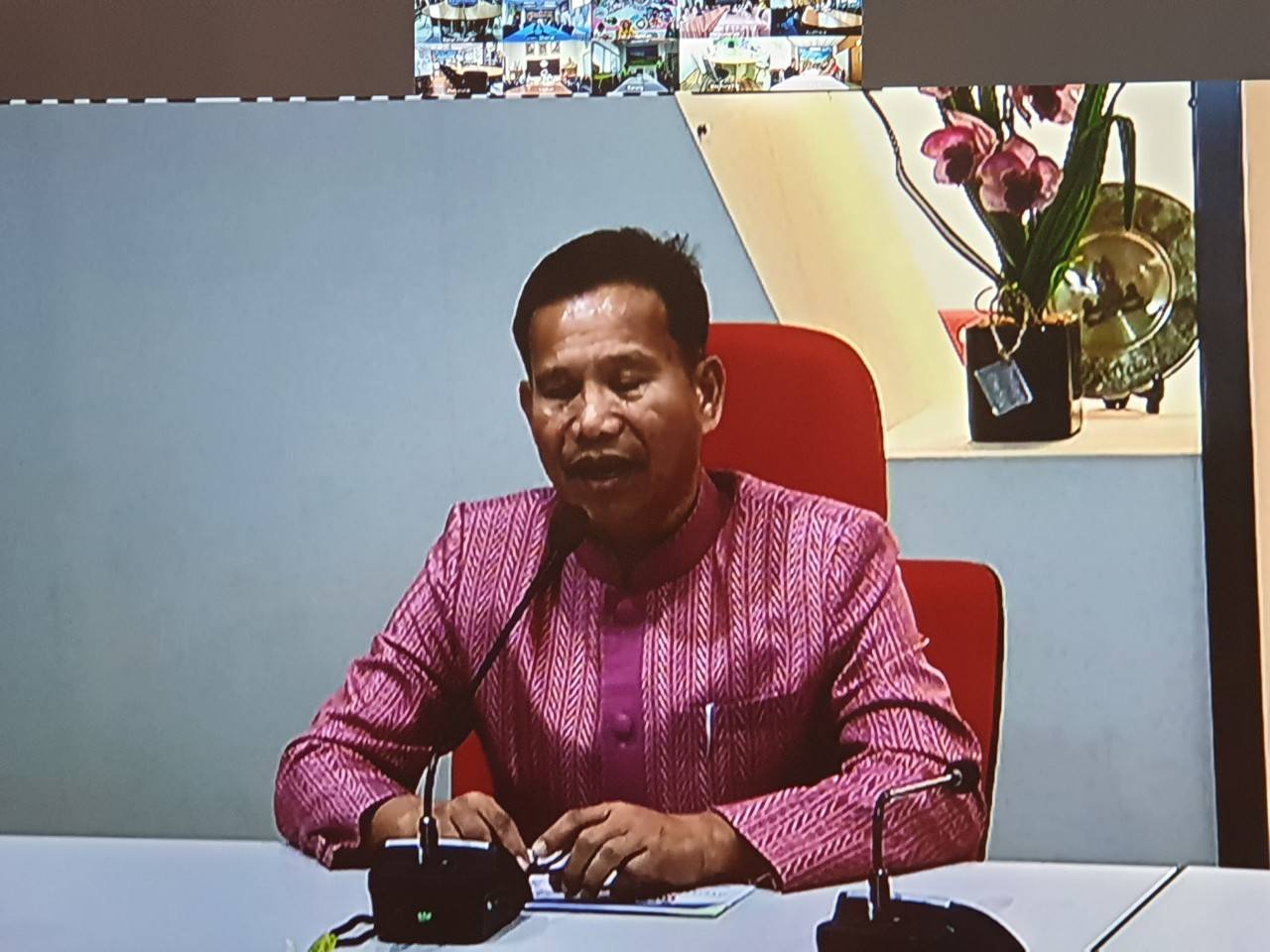 ?พช.ขอนแก่น ร่วมติดตามรับชมการประชุมทางไกล ผ่านระบบ Video Conference การดำเนินกิจกรรมตามแผนปฏิบัติงานและแผนการใช้จ่ายงบประมาณประจำปี พ.ศ. 2562 ไปพลางก่อน?
