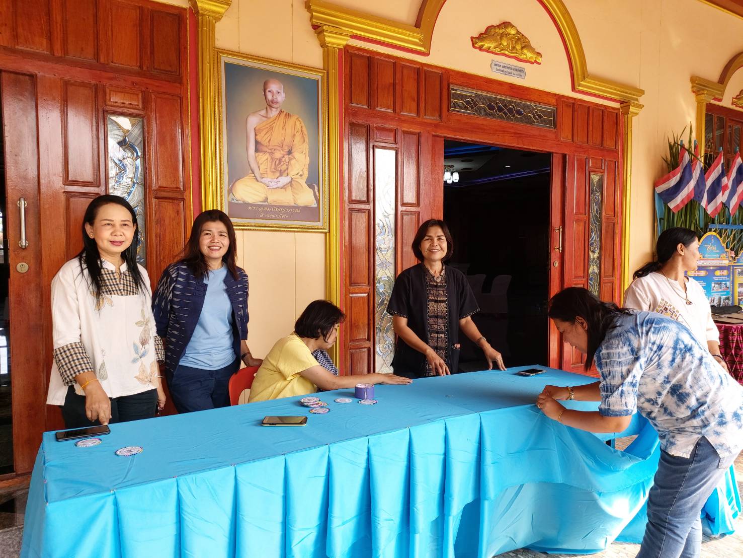 ? พช.ขอนแก่น ร่วมจัดสถานที่ในการจัดกิจกรรมตามโครงการ “ทอดผ้าป่าสมทบกองทุนแม่ของแผ่นดิน ระดับจังหวัด ประจำปี 2562” ?