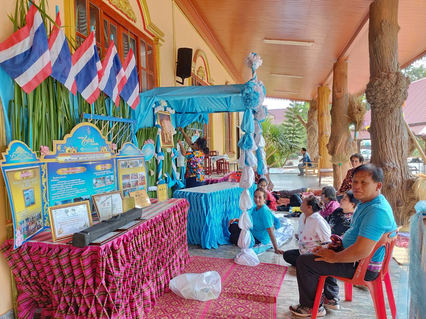 ? พช.ขอนแก่น ร่วมจัดสถานที่ในการจัดกิจกรรมตามโครงการ “ทอดผ้าป่าสมทบกองทุนแม่ของแผ่นดิน ระดับจังหวัด ประจำปี 2562” ?