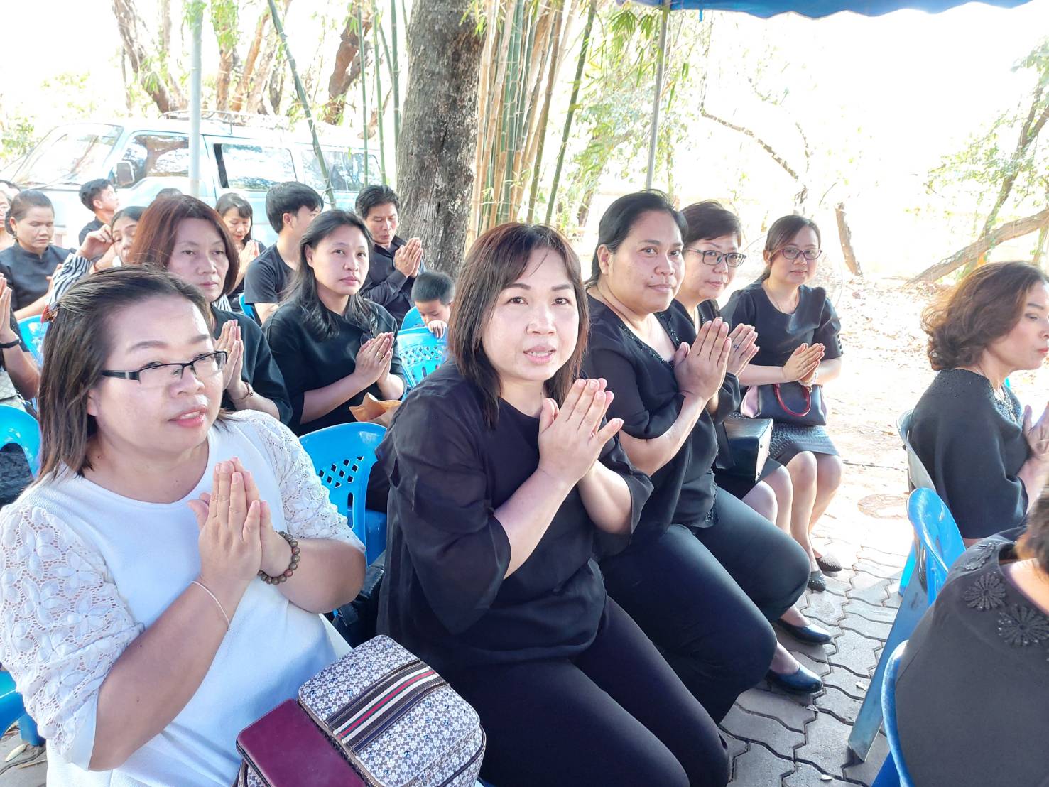 ?พช.ขอนแก่น ร่วมพิธีฌาปนกิจศพนายเมืองแมน เทพาจันทรักษ์ อดีตพัฒนาอำเภอเมืองขอนแก่น จังหวัดขอนแก่น?