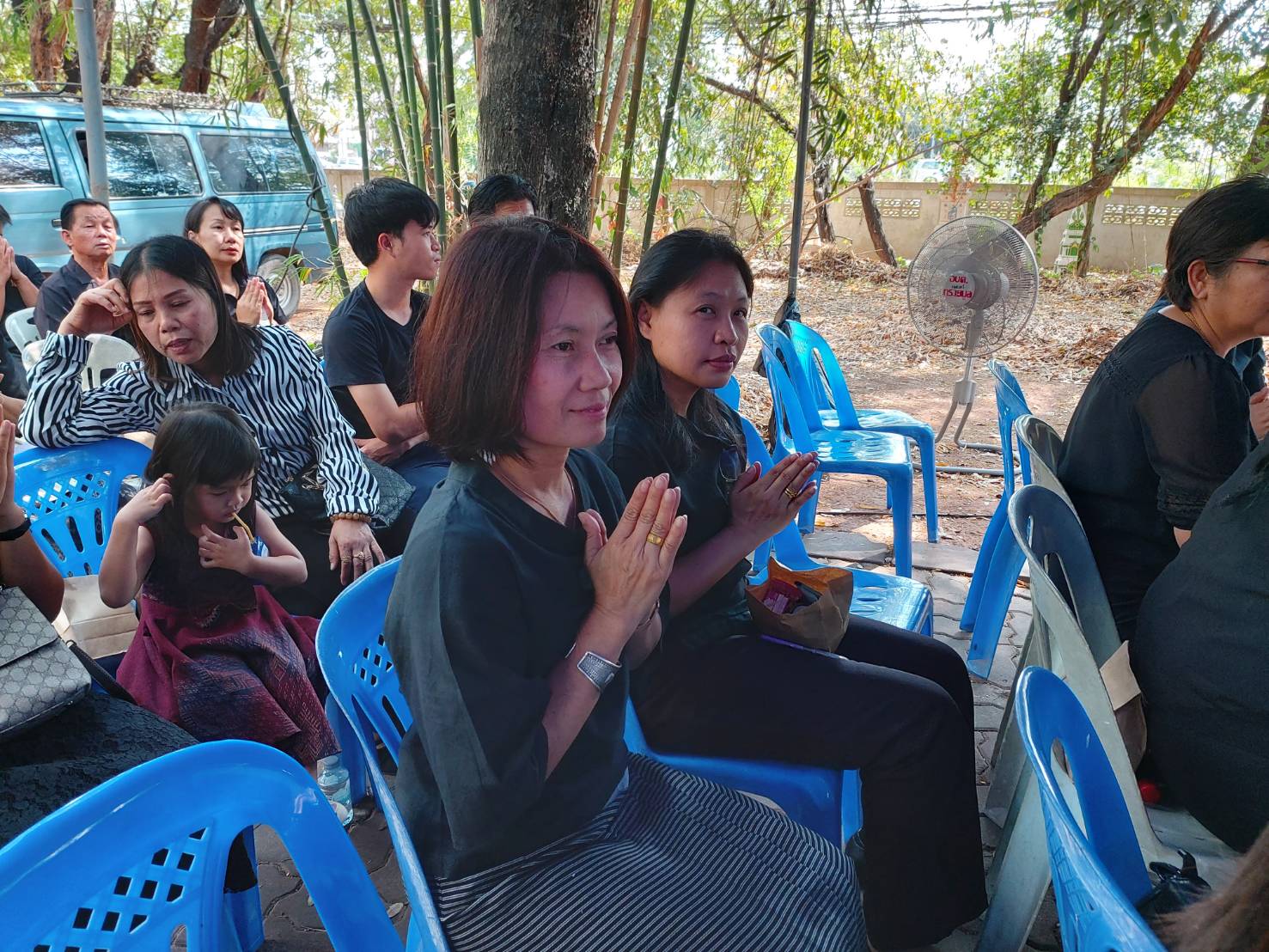 ?พช.ขอนแก่น ร่วมพิธีฌาปนกิจศพนายเมืองแมน เทพาจันทรักษ์ อดีตพัฒนาอำเภอเมืองขอนแก่น จังหวัดขอนแก่น?