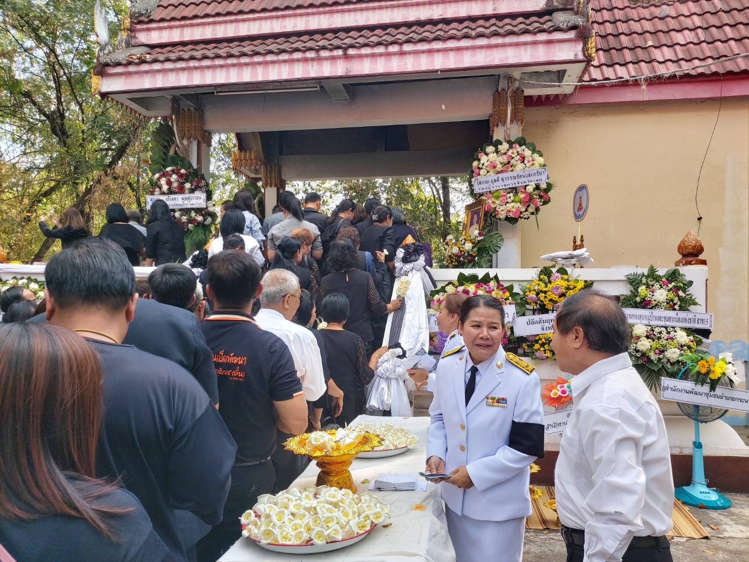 ?พช.ขอนแก่น ร่วมพิธีฌาปนกิจศพนายเมืองแมน เทพาจันทรักษ์ อดีตพัฒนาอำเภอเมืองขอนแก่น จังหวัดขอนแก่น?