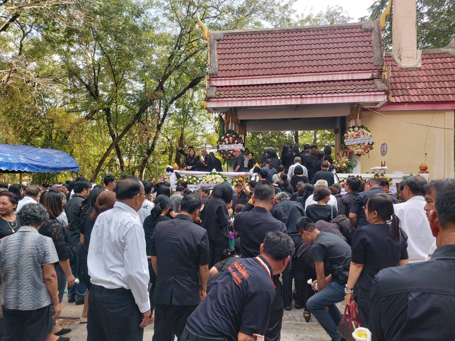 ?พช.ขอนแก่น ร่วมพิธีฌาปนกิจศพนายเมืองแมน เทพาจันทรักษ์ อดีตพัฒนาอำเภอเมืองขอนแก่น จังหวัดขอนแก่น?