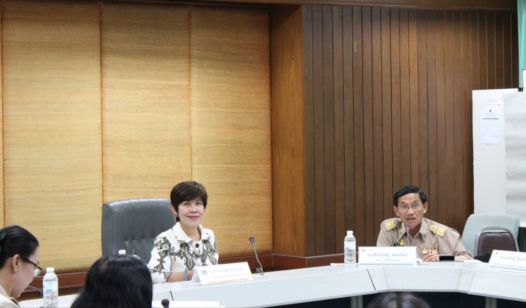? ผู้ตรวจราชการกรมการพัฒนาชุมชน (นางสาวชนมณัฐ รอดบุญธรรม) ตรวจราชการพื้นที่จังหวัดขอนแก่น ?