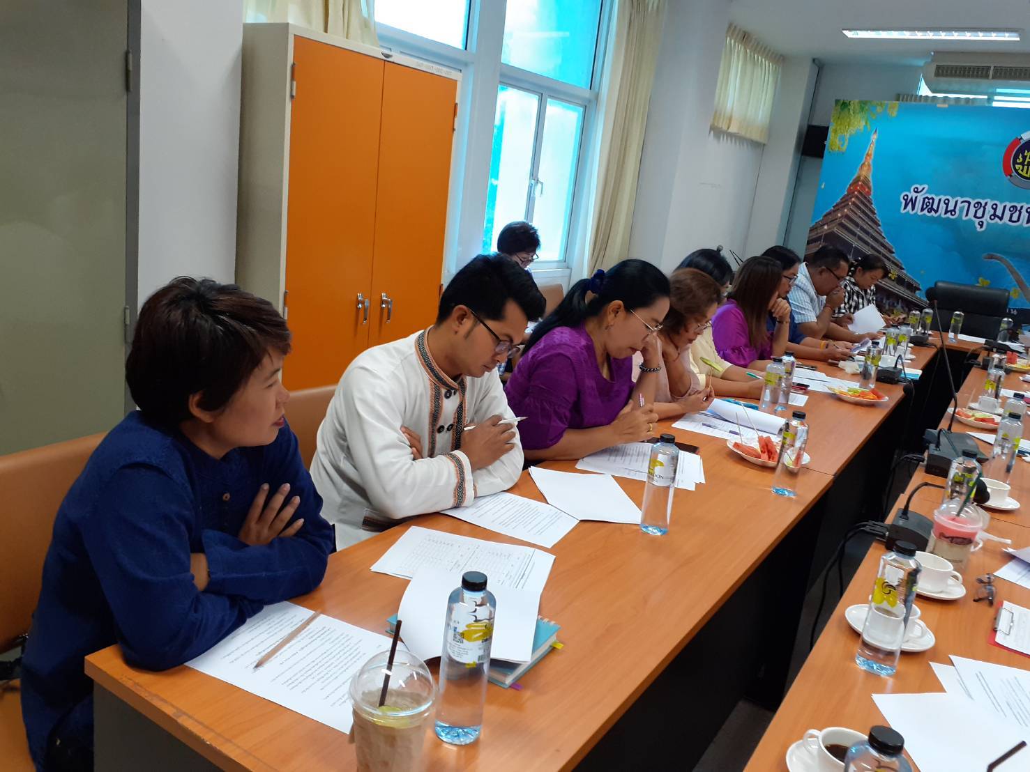 ? พช.ขอนแก่น จัดประชุมชี้แจงแนวทางการดำเนินกิจกรรมตามโครงการสร้างความมั่นคงด้านอาชีพและรายได้ตามหลักปรัชญาของเศรษฐกิจพอเพียง ?