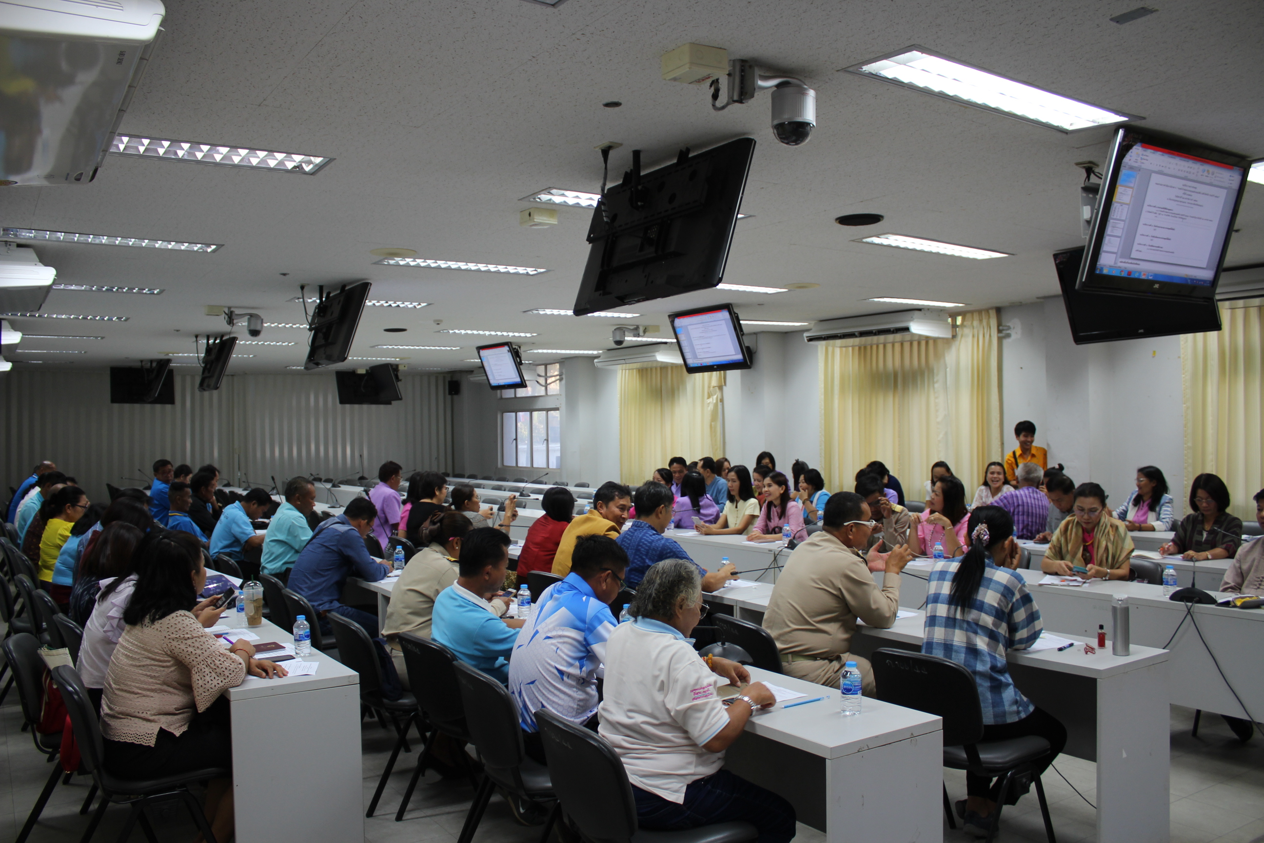 ? พช.ขอนแก่น จัดประชุมคณะกรรมการดำเนินโครงการ “ทอดผ้าป่าสมทบกองทุนแม่ของแผ่นดิน ระดับจังหวัด ประจำปี 2562” ?