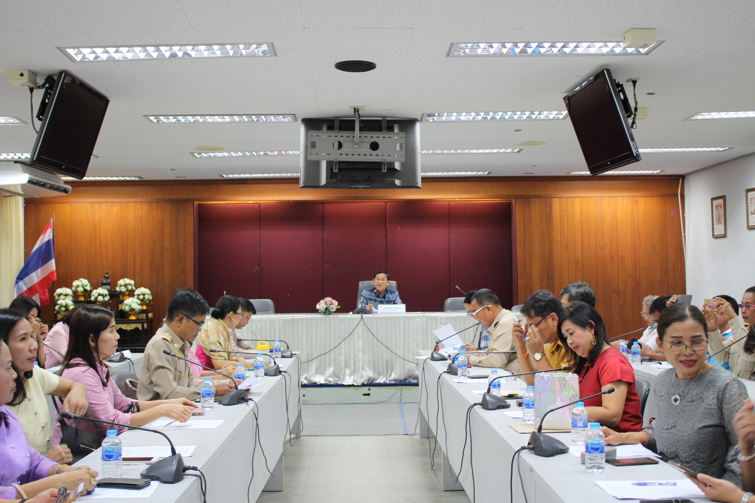 ? พช.ขอนแก่น จัดประชุมคณะกรรมการดำเนินโครงการ “ทอดผ้าป่าสมทบกองทุนแม่ของแผ่นดิน ระดับจังหวัด ประจำปี 2562” ?