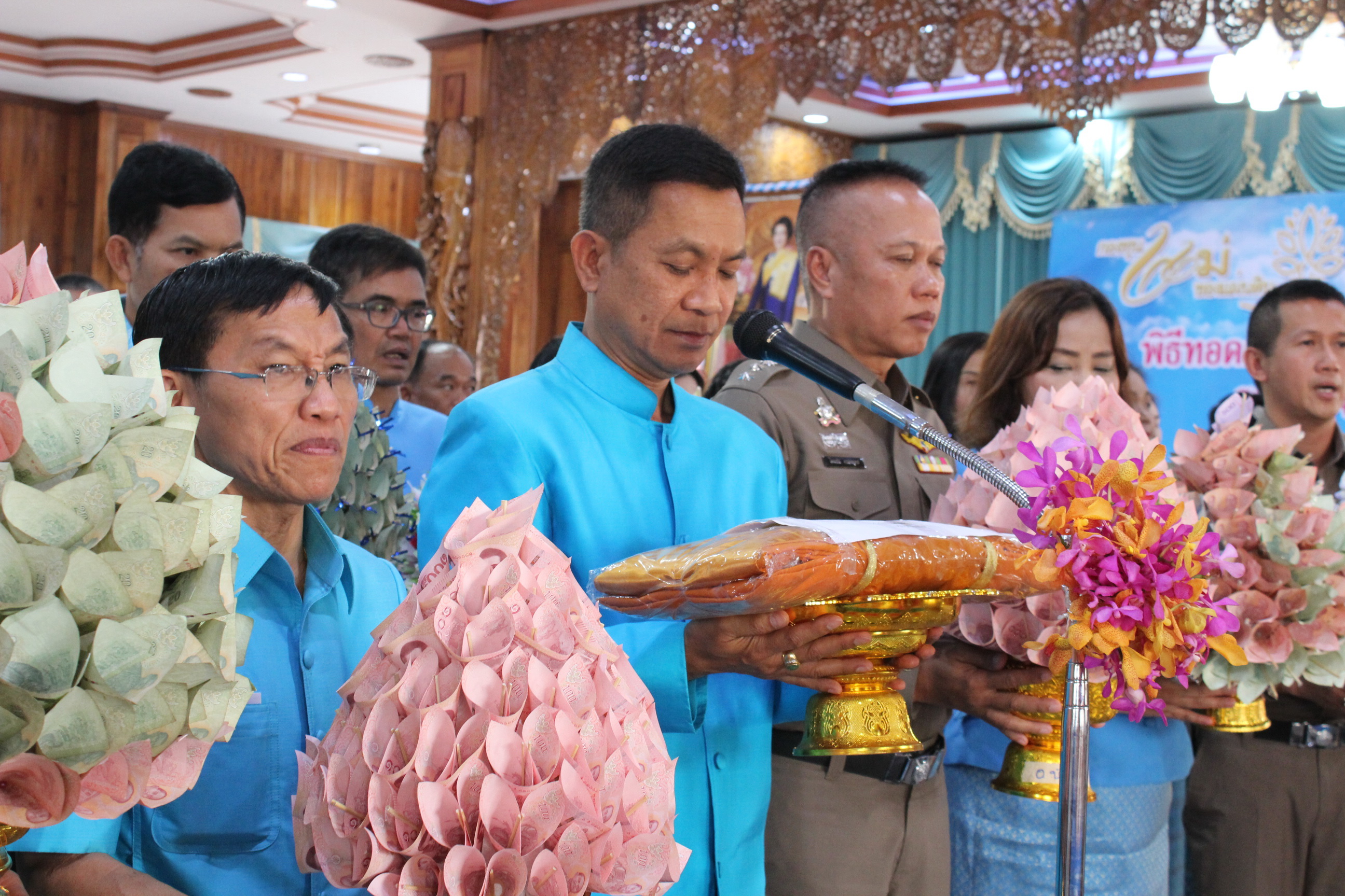 ? พช.ขอนแก่น จัดกิจกรรมทอดผ้าป่าสมทบกองทุนแม่ของแผ่นดิน ระดับจังหวัด ประจำปี 2562″ ?